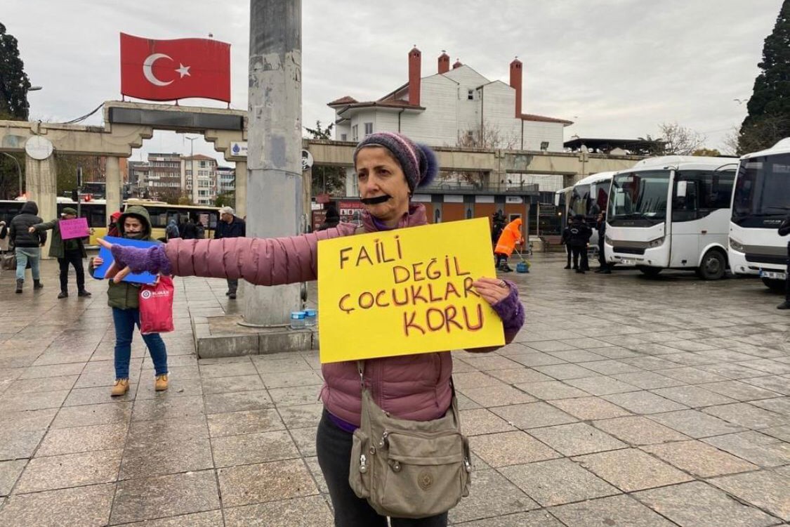 Bakırköy Kent Savunması istismarı protesto etti