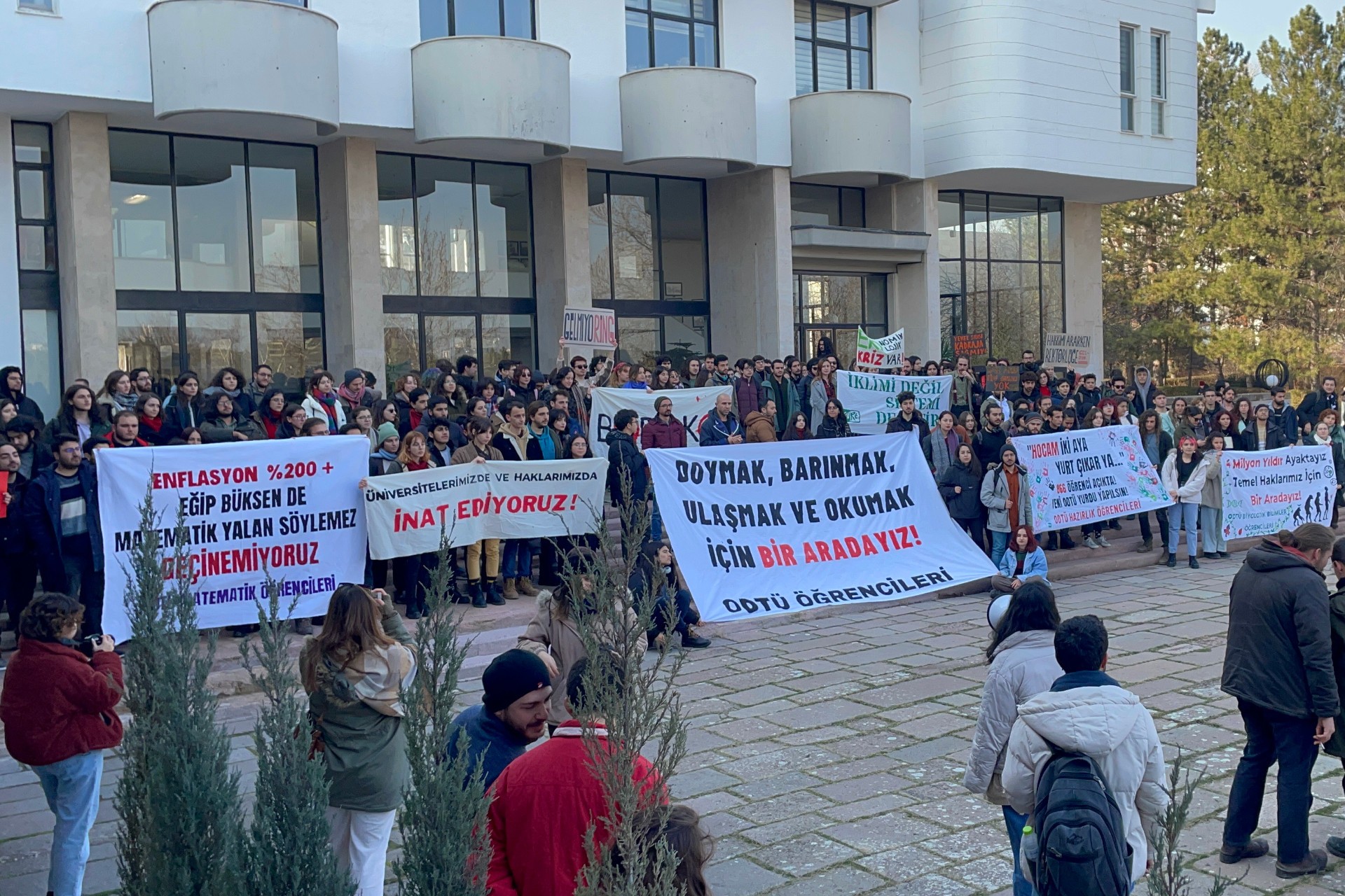 Harekete geçmekten başka yol yok