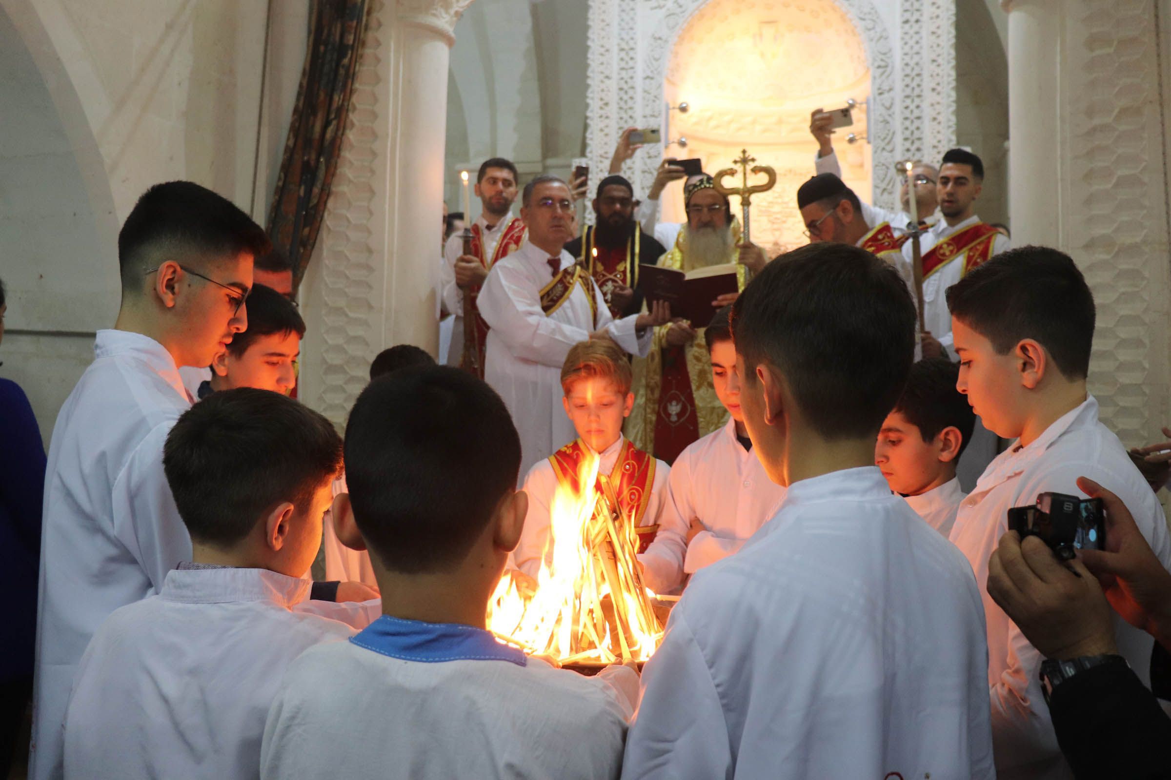 Midyat'ta Süryaniler “Doğuş” bayramını kutlamaya başladı