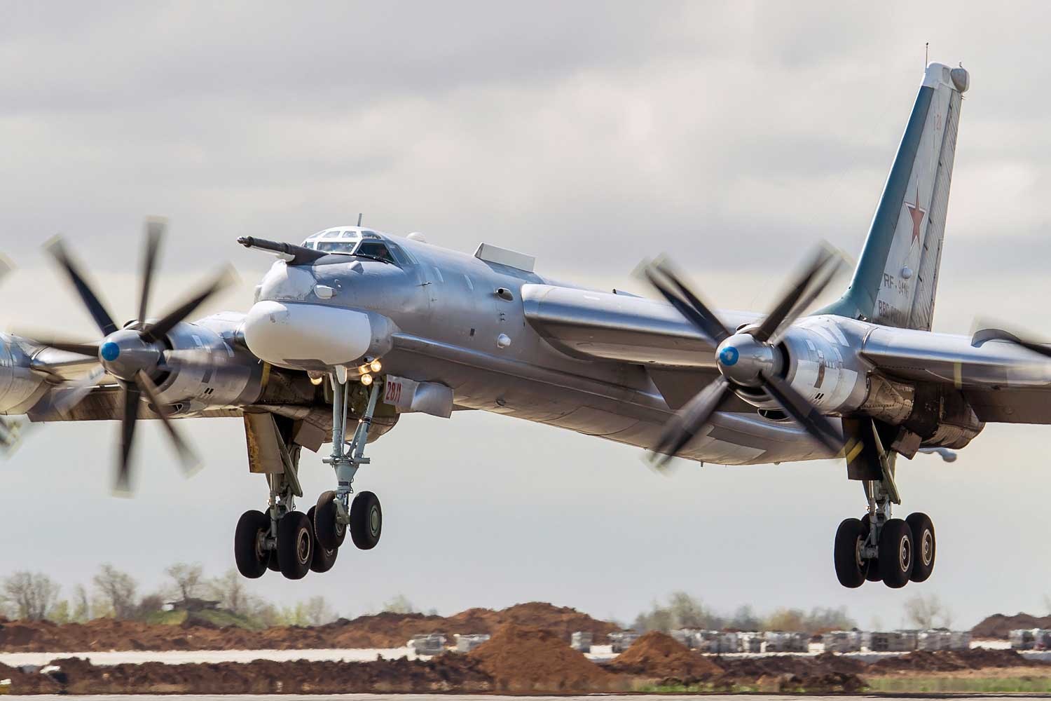 Tu-95MS tipi bombardıman uçağı 