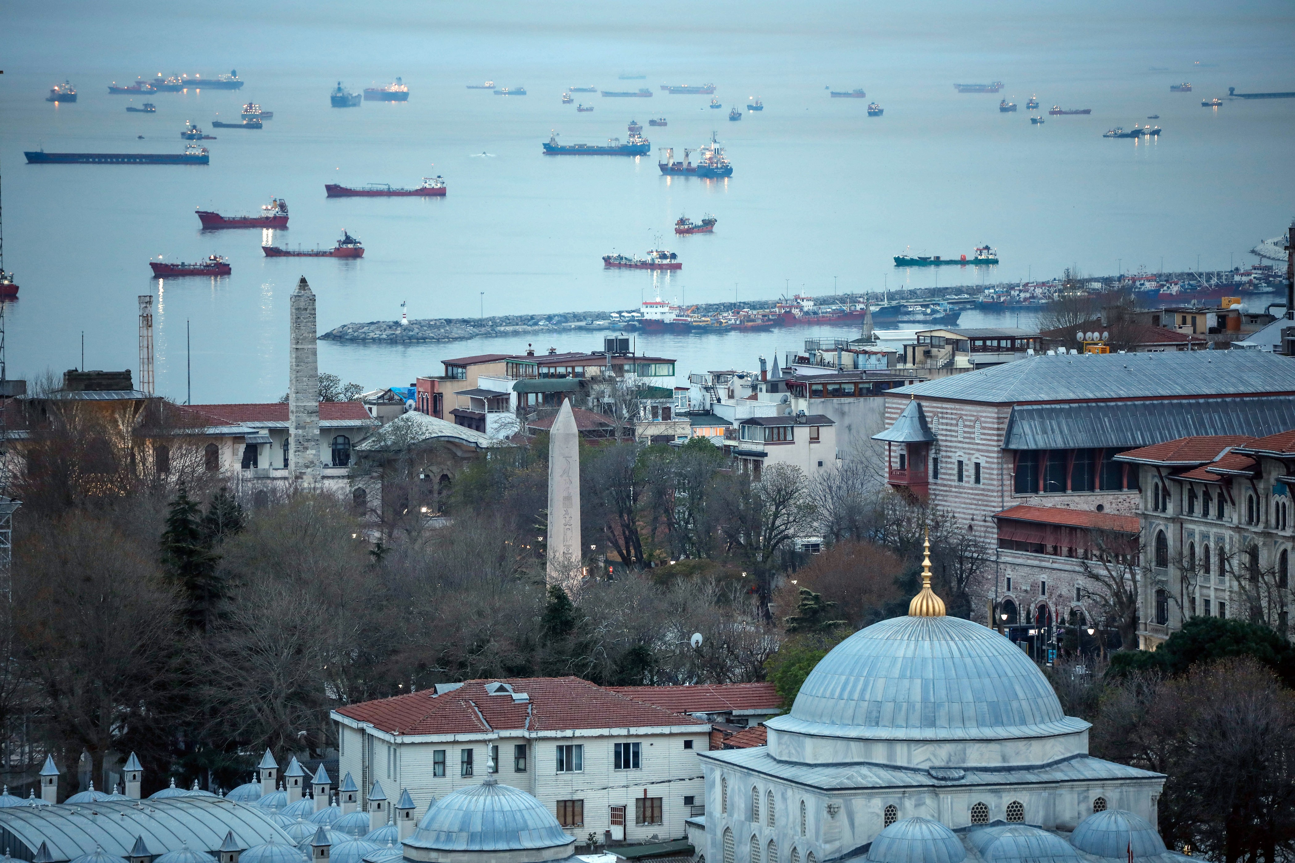 Ayasyofya minaresinden tarihi yarımada görünümü.