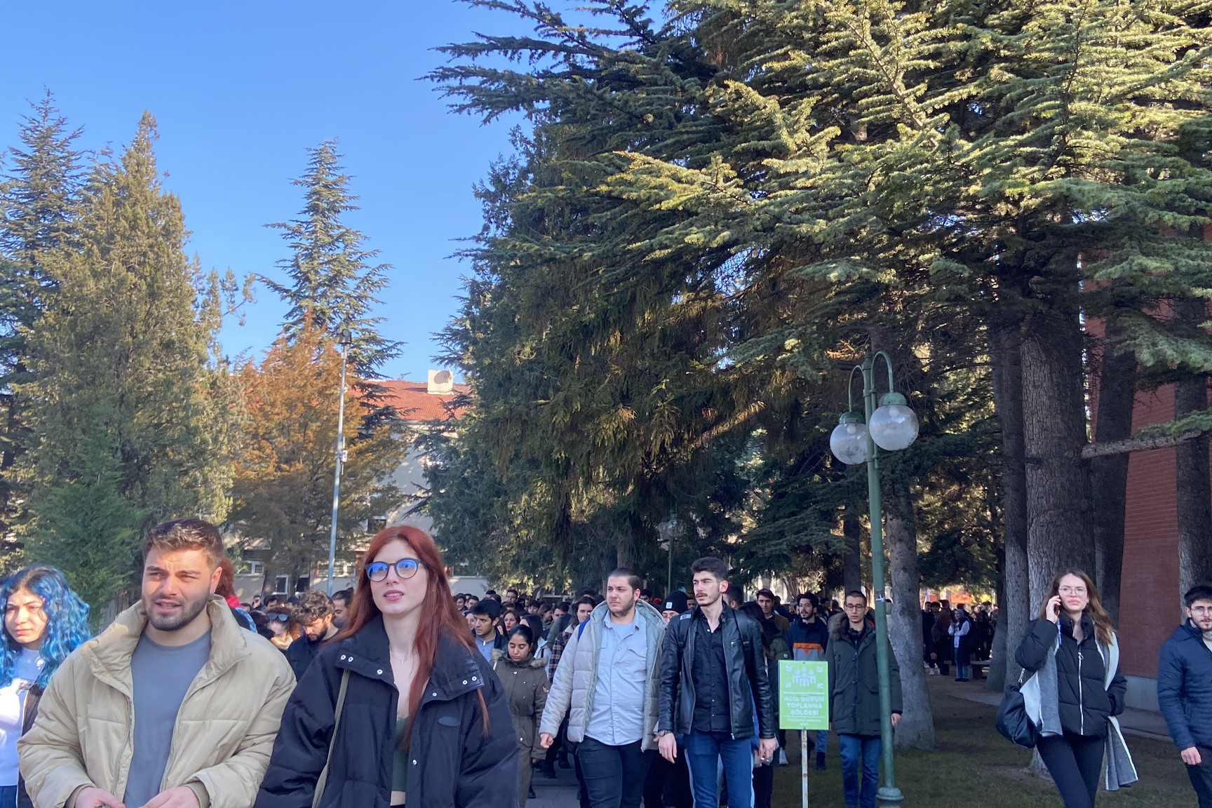 anadolu üniversitesi öğrencileri yürüdü