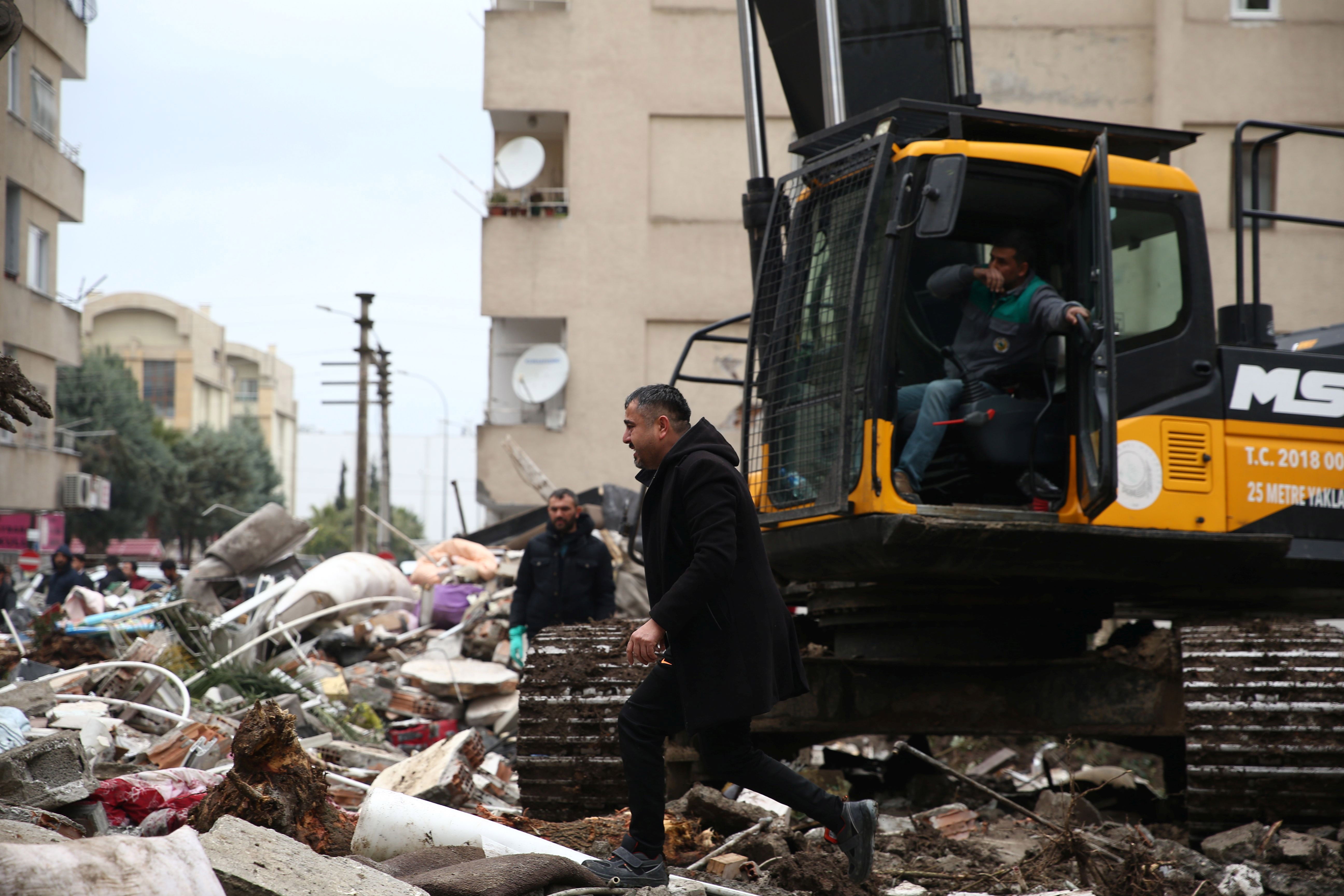 Maraş merkezli 10 ilde deprem