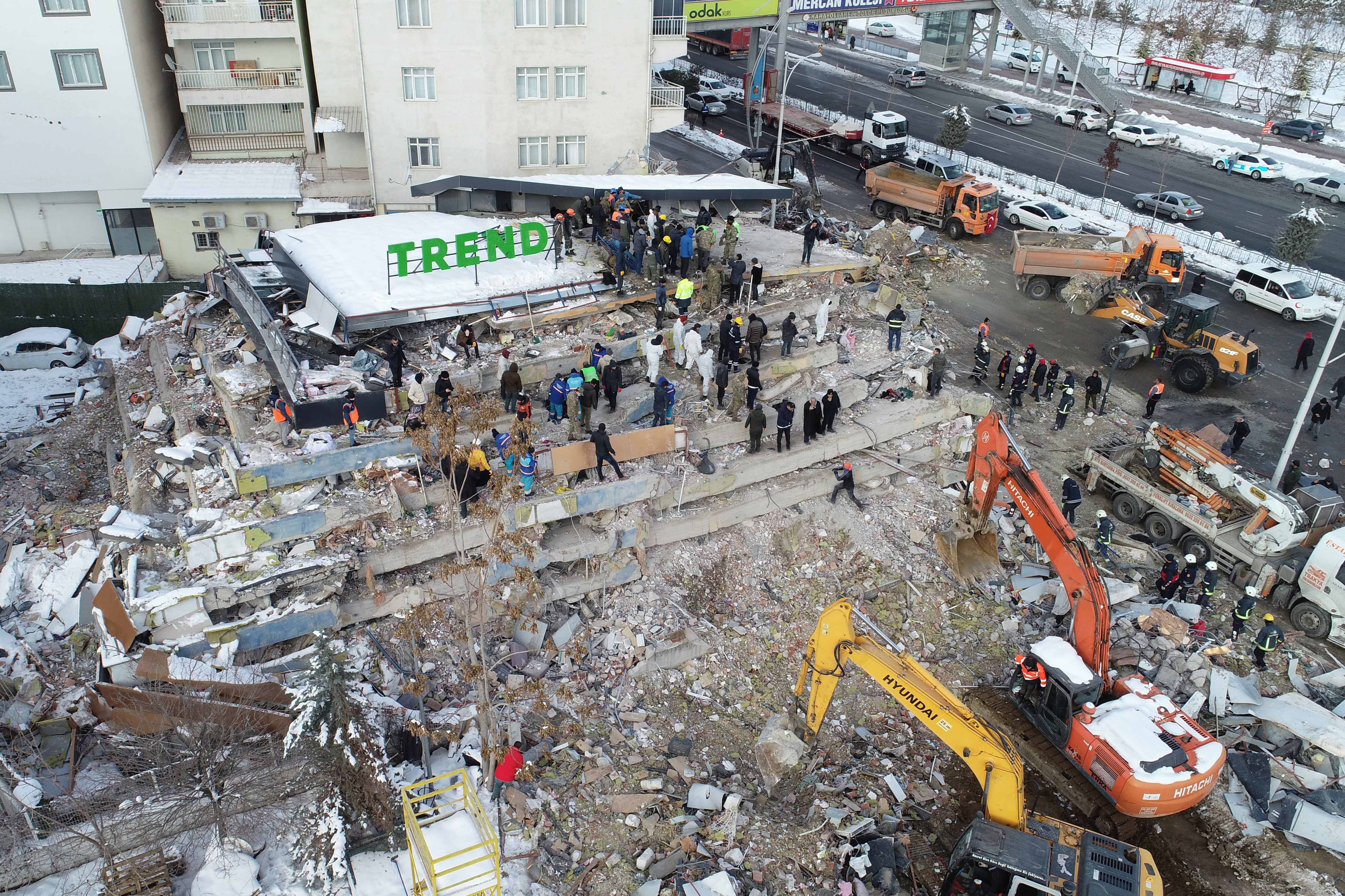 Malatya'da depremin ardından oluşan enkaz