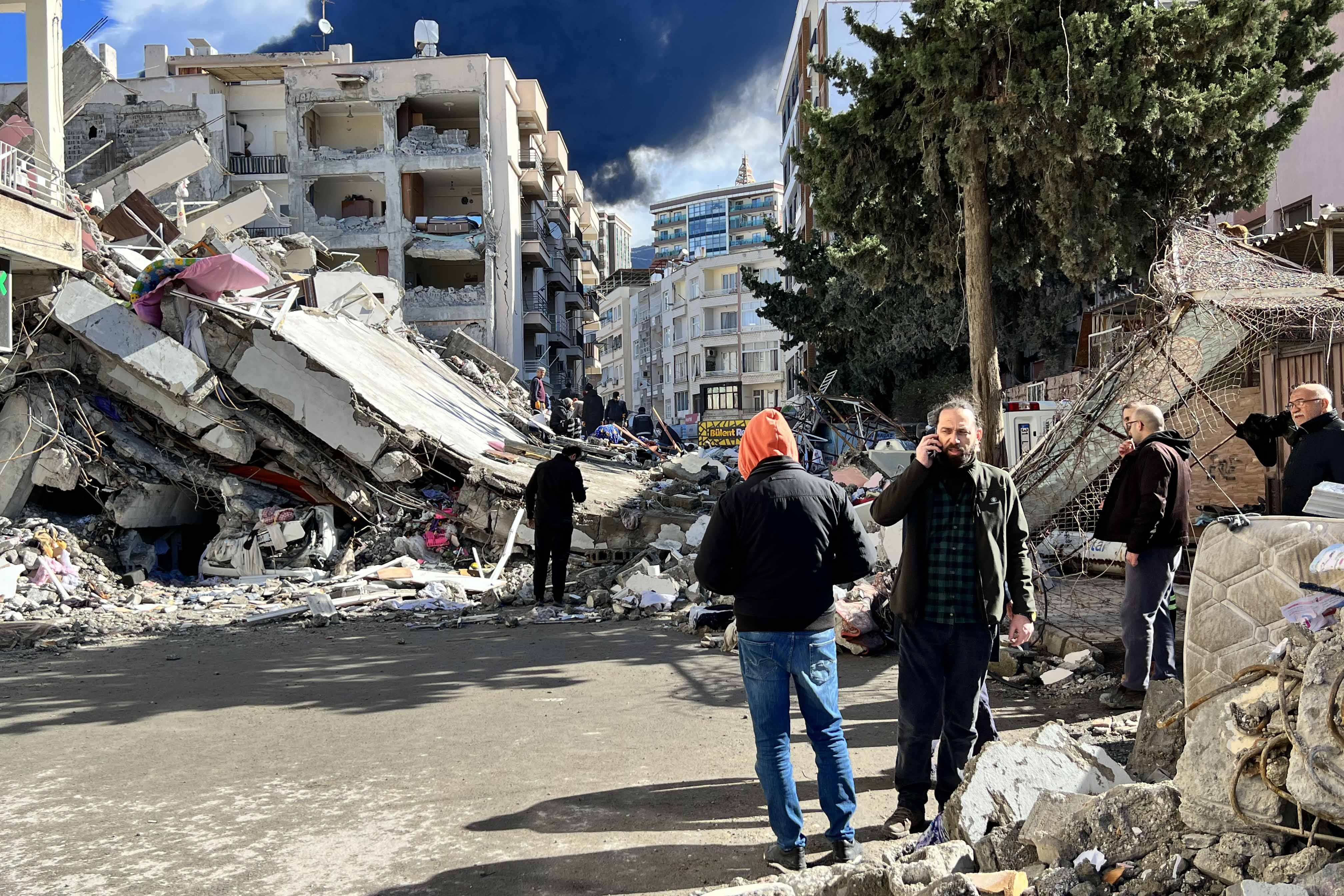 Hatay'da deprem sonrası enkaz görüntüsü