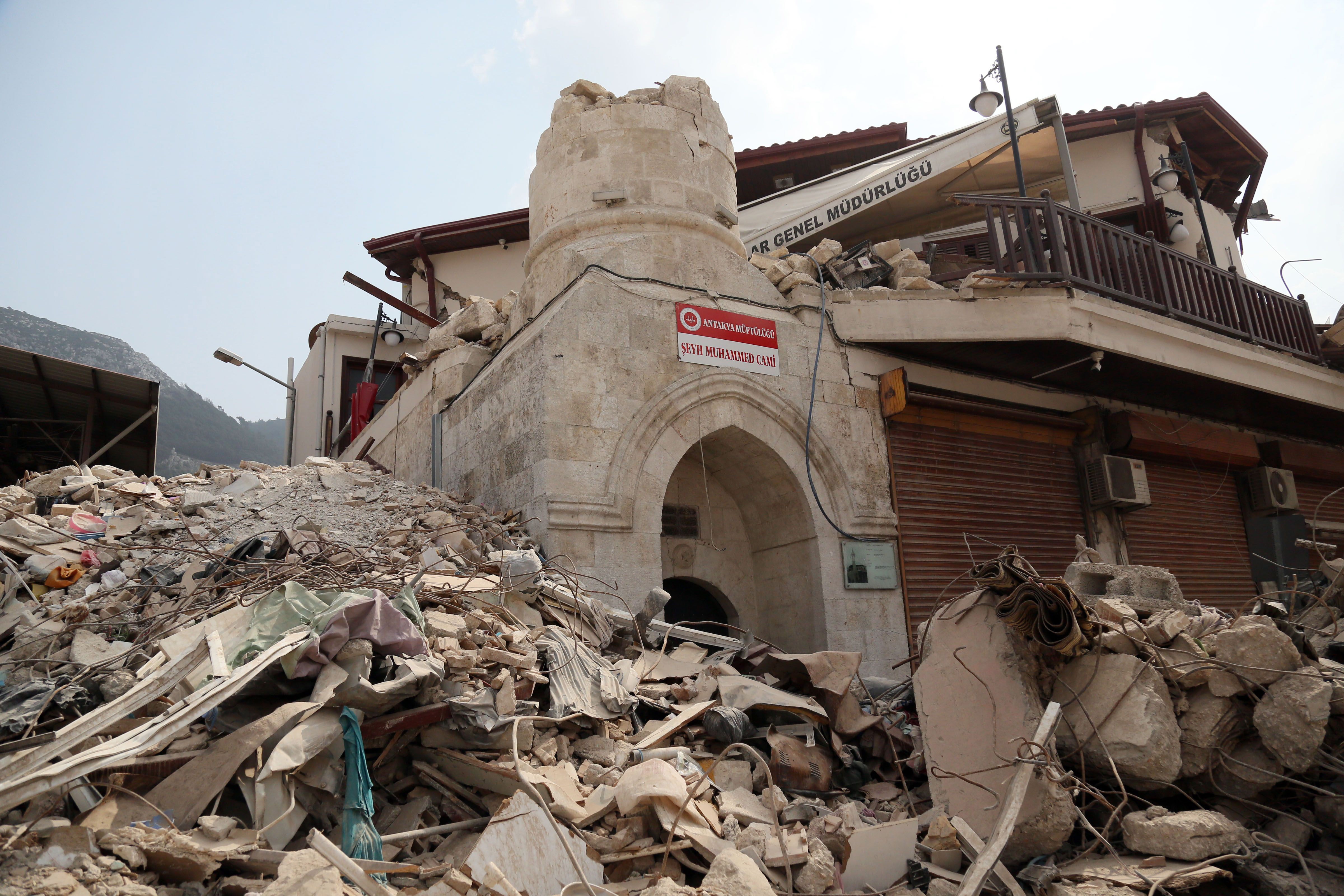 Eski Antakya'da depremde yıkılan binalar