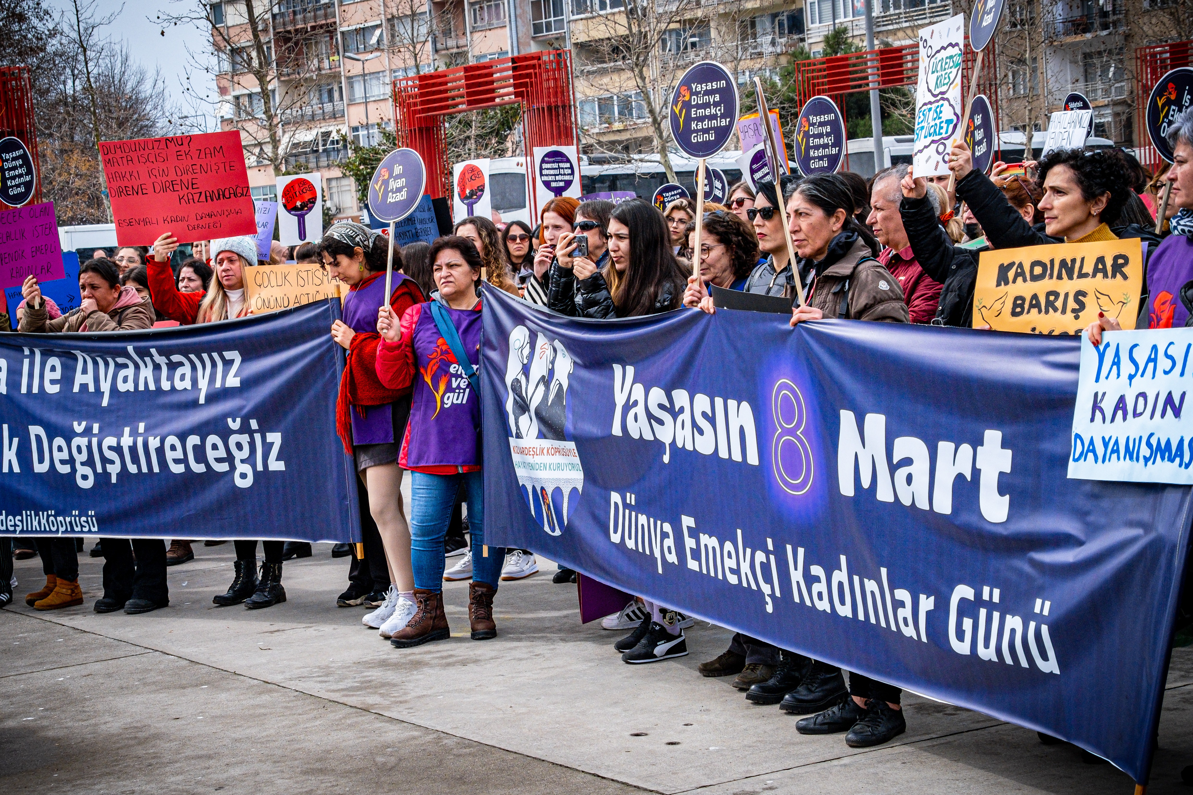 İl il #8Mart2023 | Kadınlar dayanışma ile yaraları saracak, örgütlenerek değiştirecek