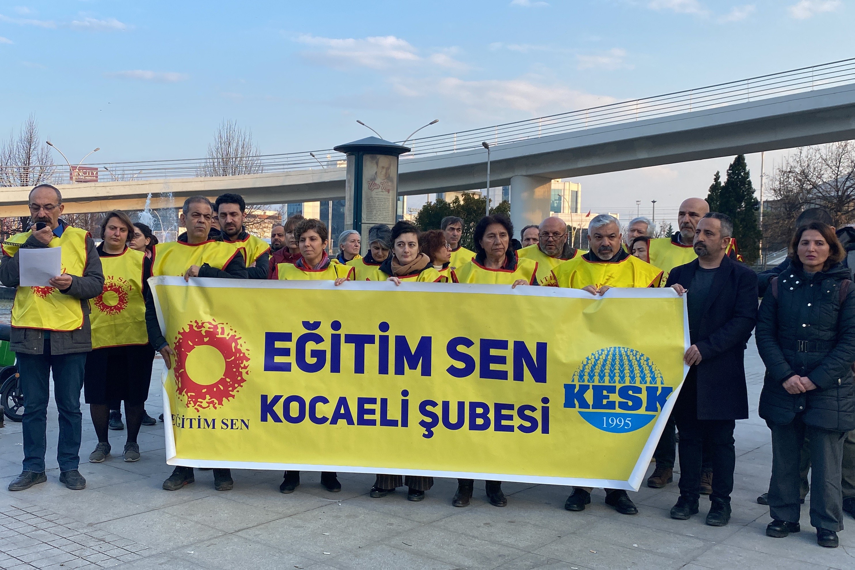 Eğitim Sen Kocaeli Şubesi'nin basın açıklaması