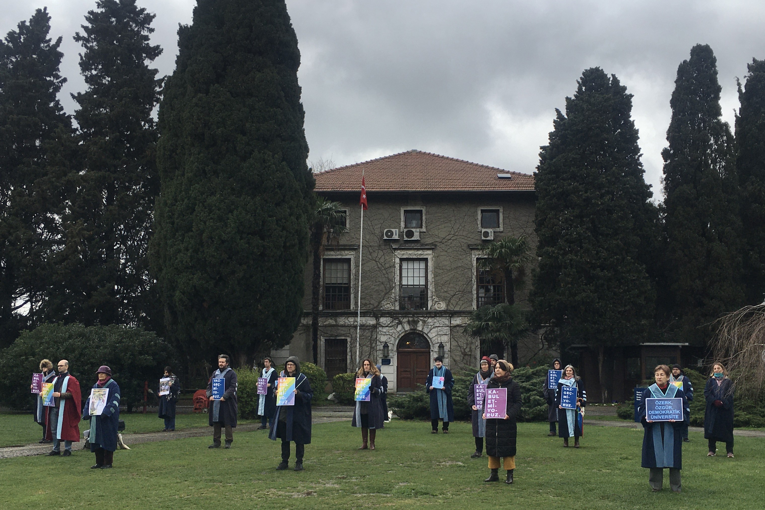 Boğaziçi akademisyen nöbeti