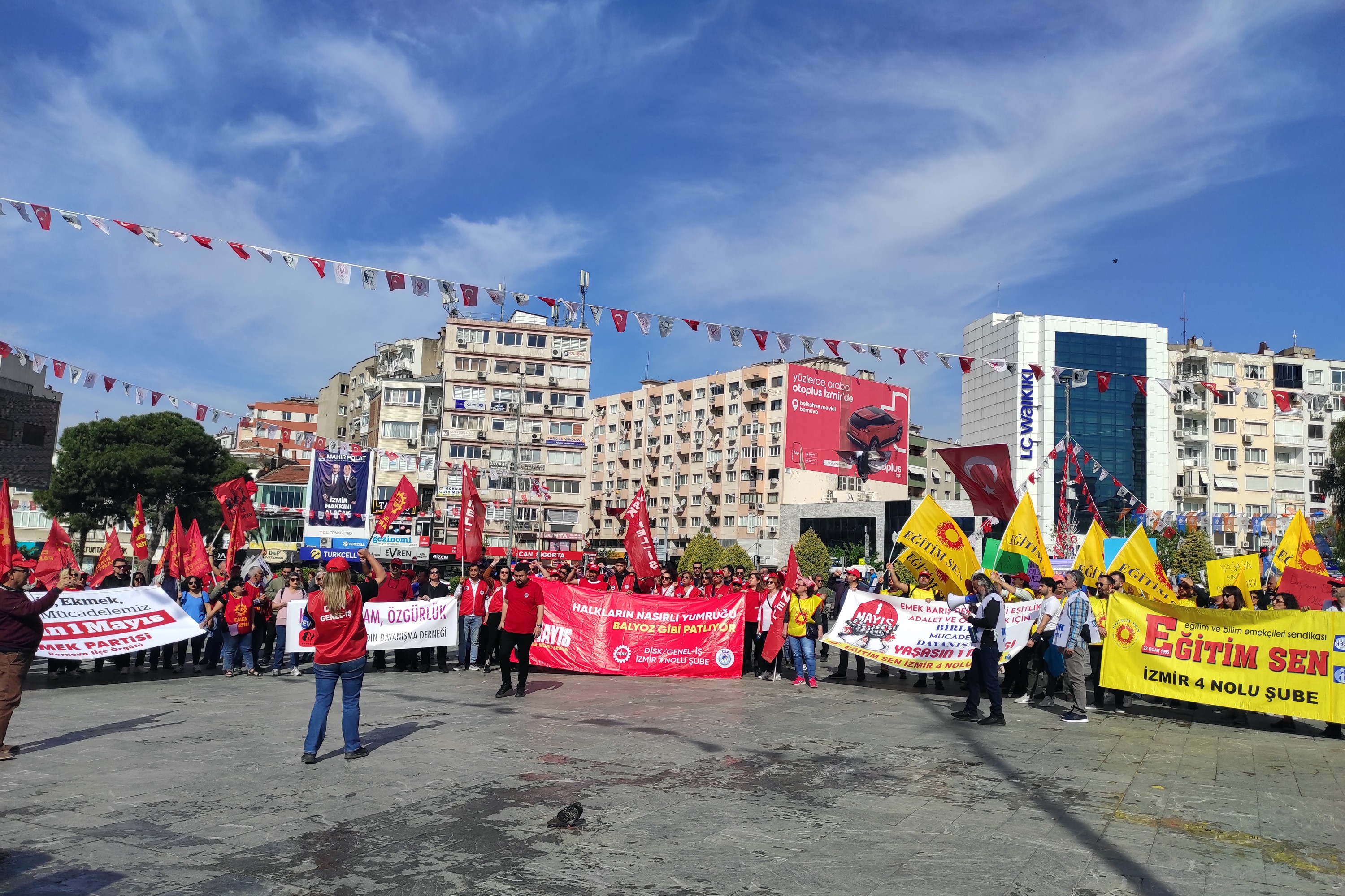 İzmir Bornova'da 1 Mayıs kutlaması