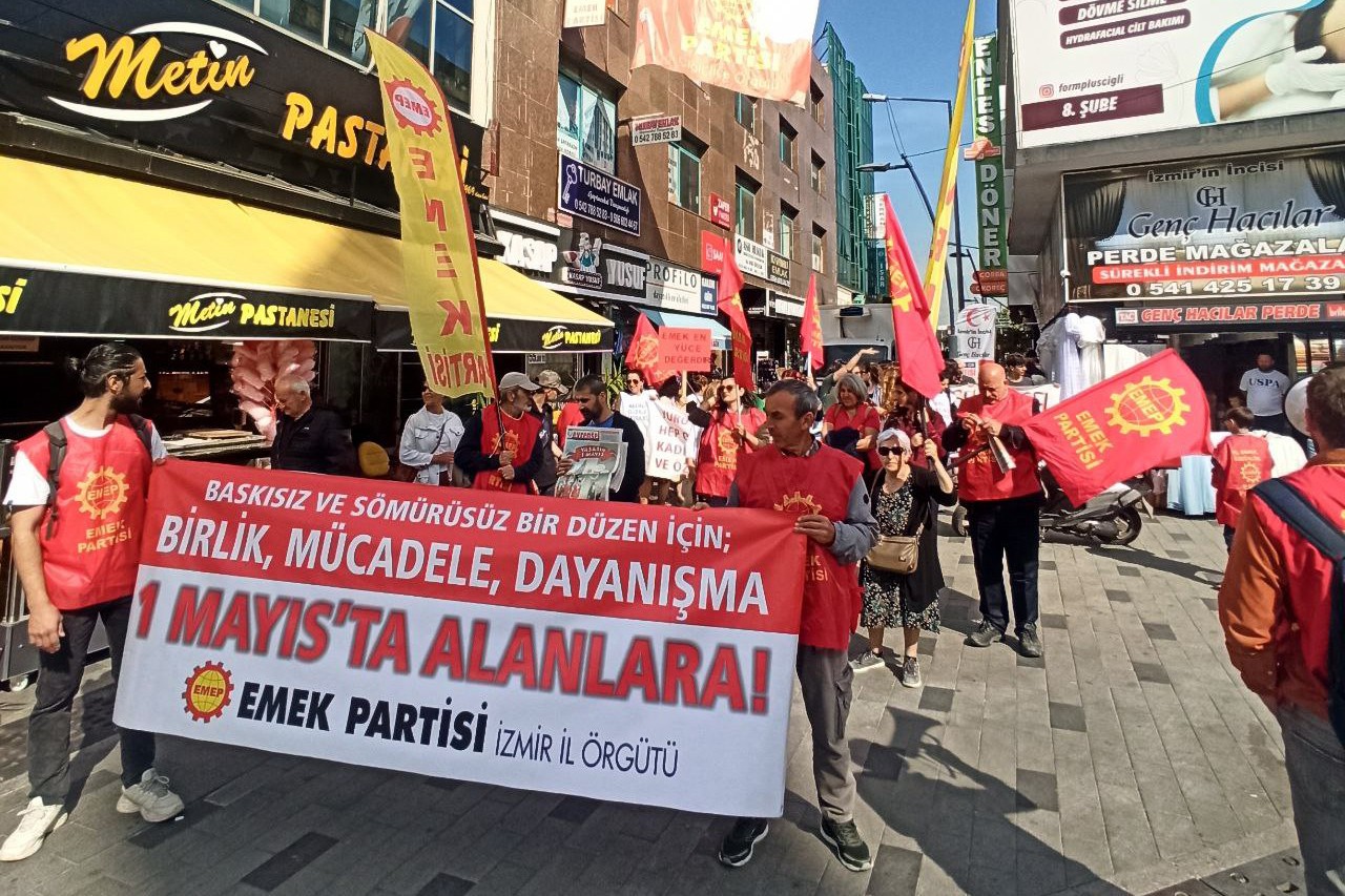 İzmir Çğili'de 1 Mayıs kutlaması