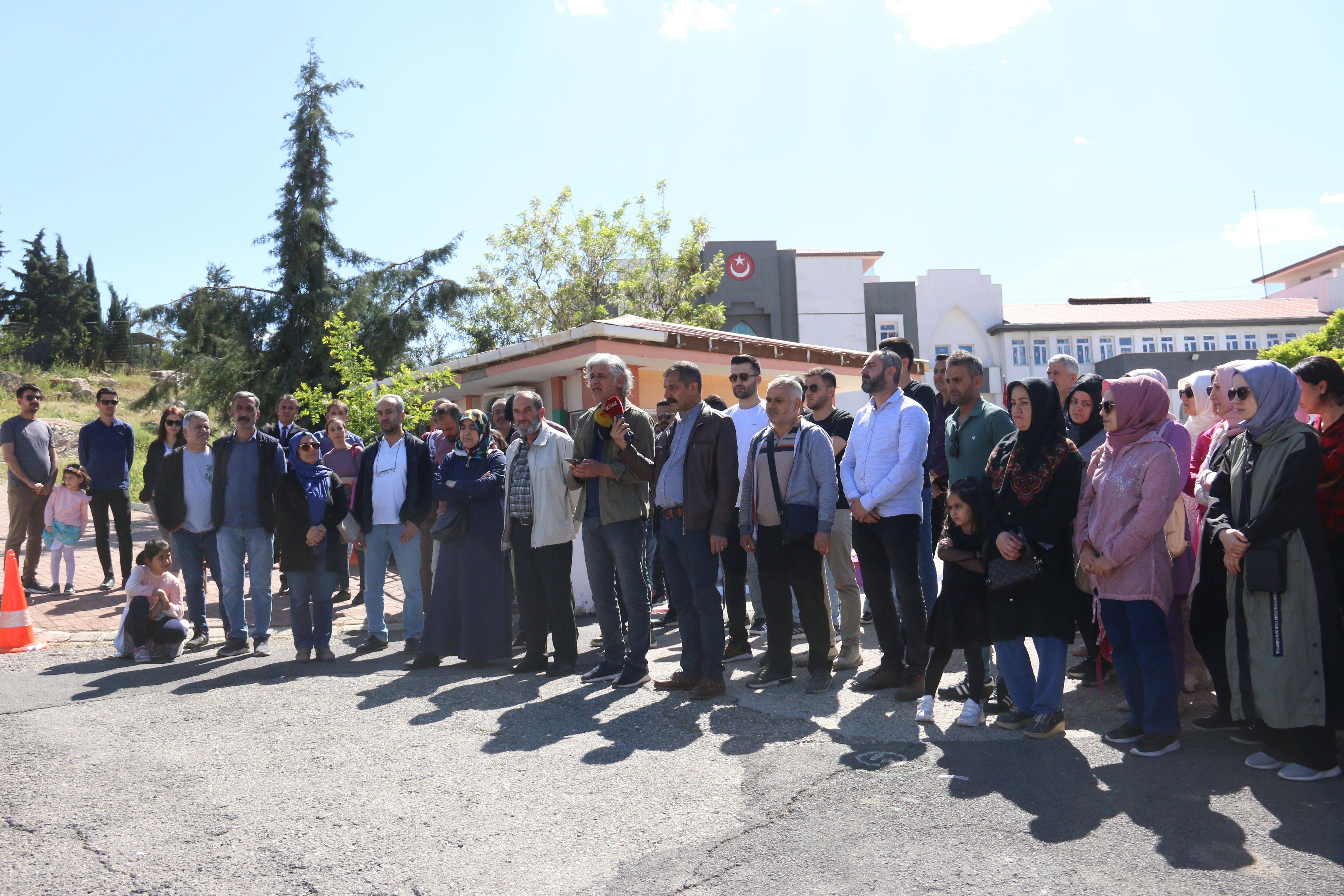 Eğitim Sen’den öğretmene şiddet protestosu