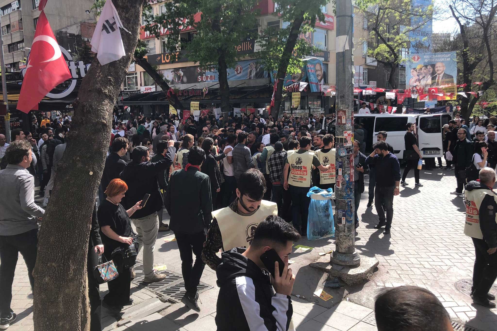 Ankara'da SEP üyelerine yönelik polis müdahalesi