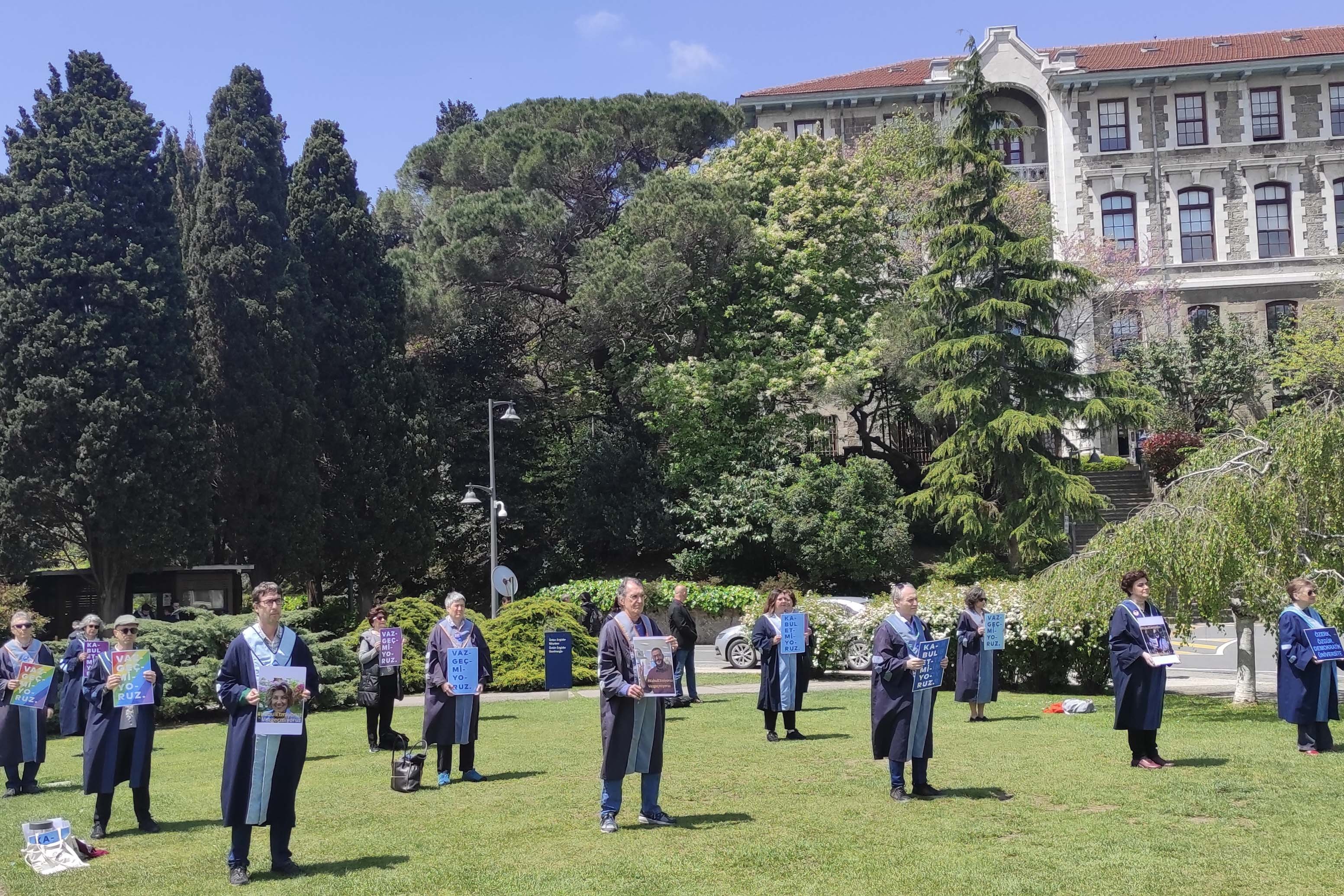 Boğaziçi akademisyen nöbeti