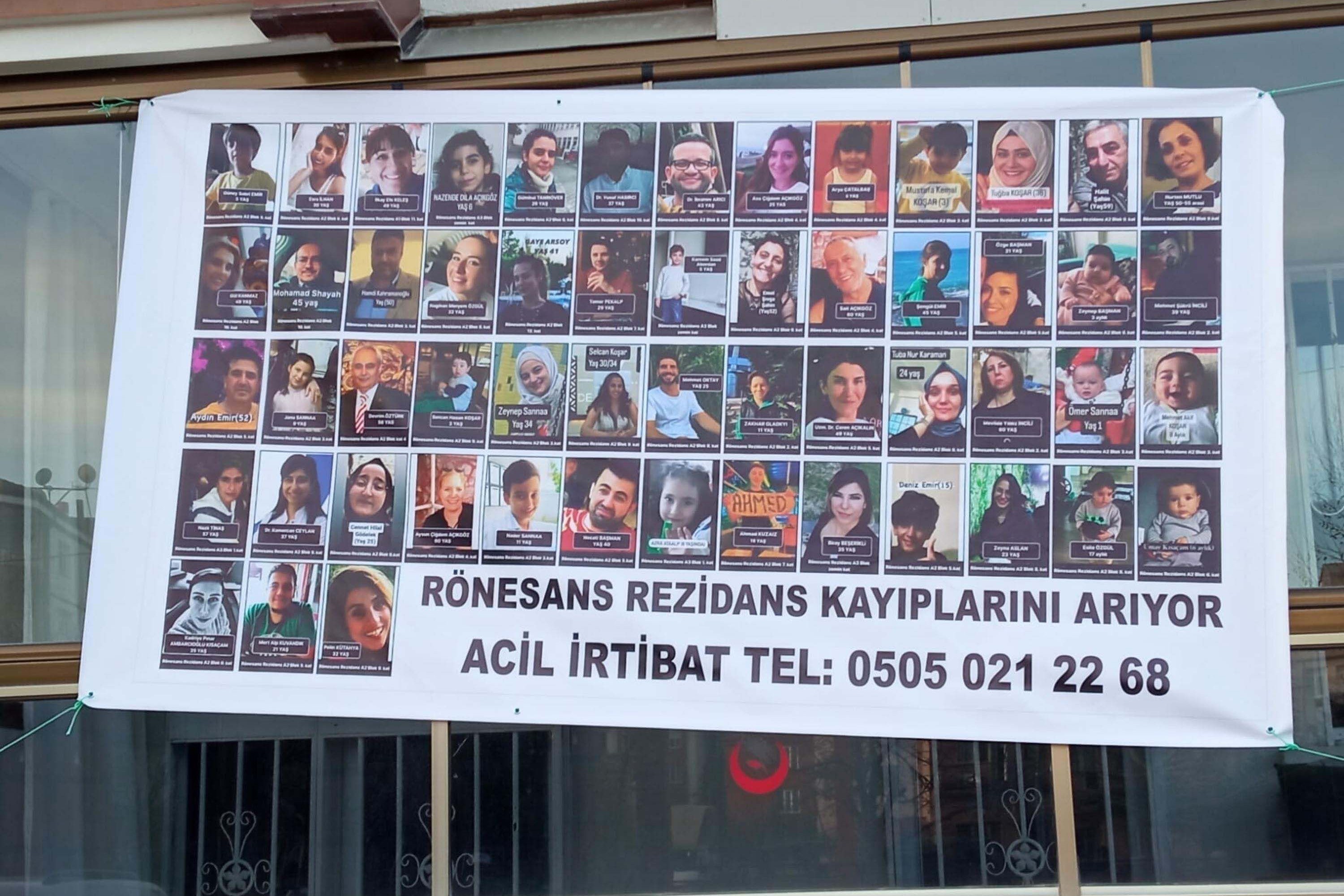 Rönesans Rezidans'ta bulunamayanlar için yapılan pankart