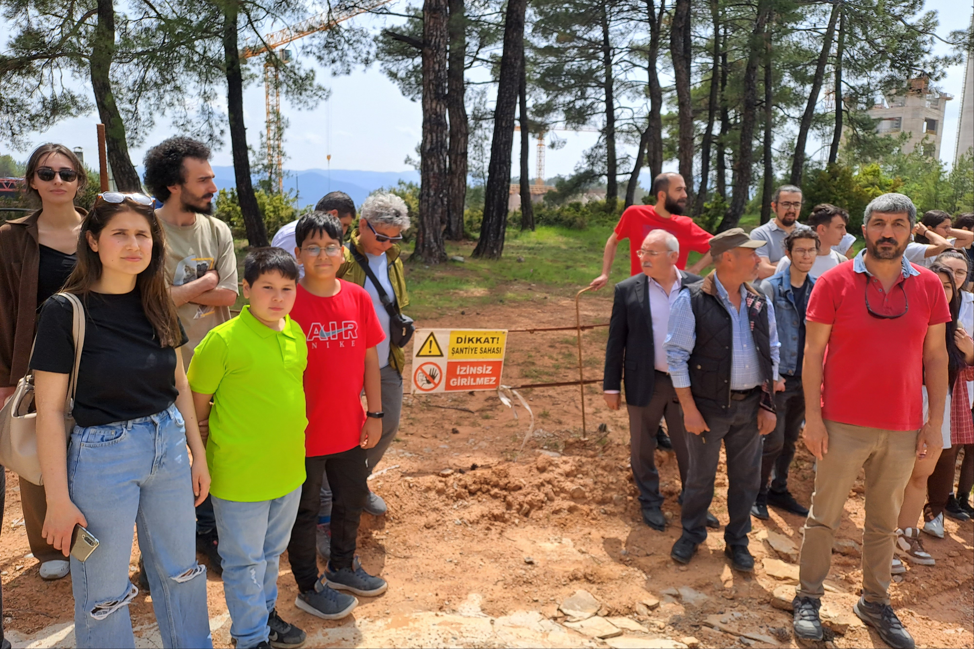 İnşaat önünde açıklama yapıldı