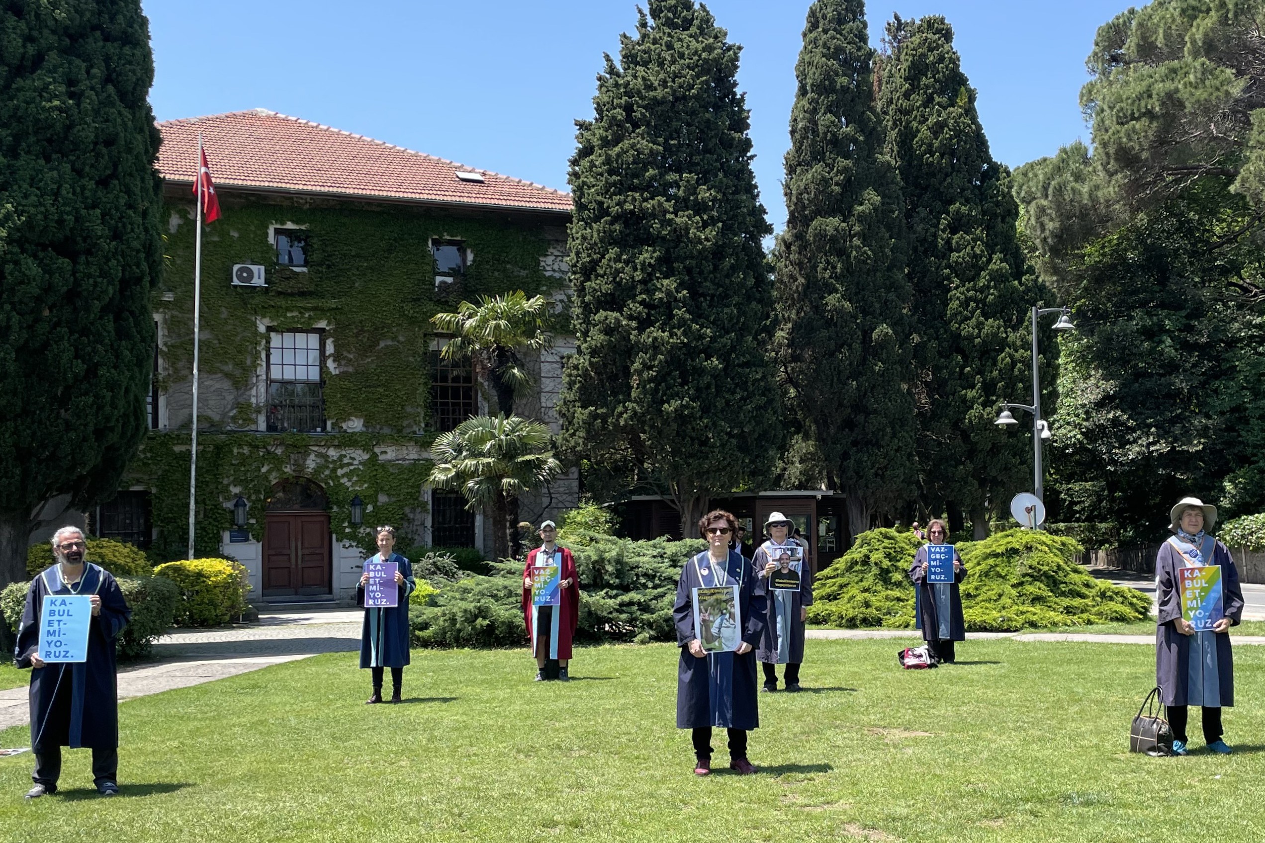 Boğaziçi akademisyen nöbeti