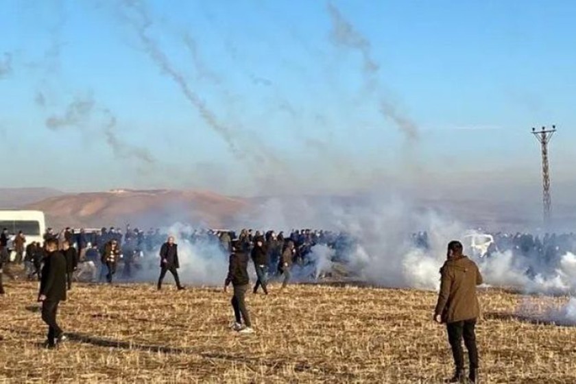 Mehmet Şirin Aydın'ın cenaze törenine müdahale