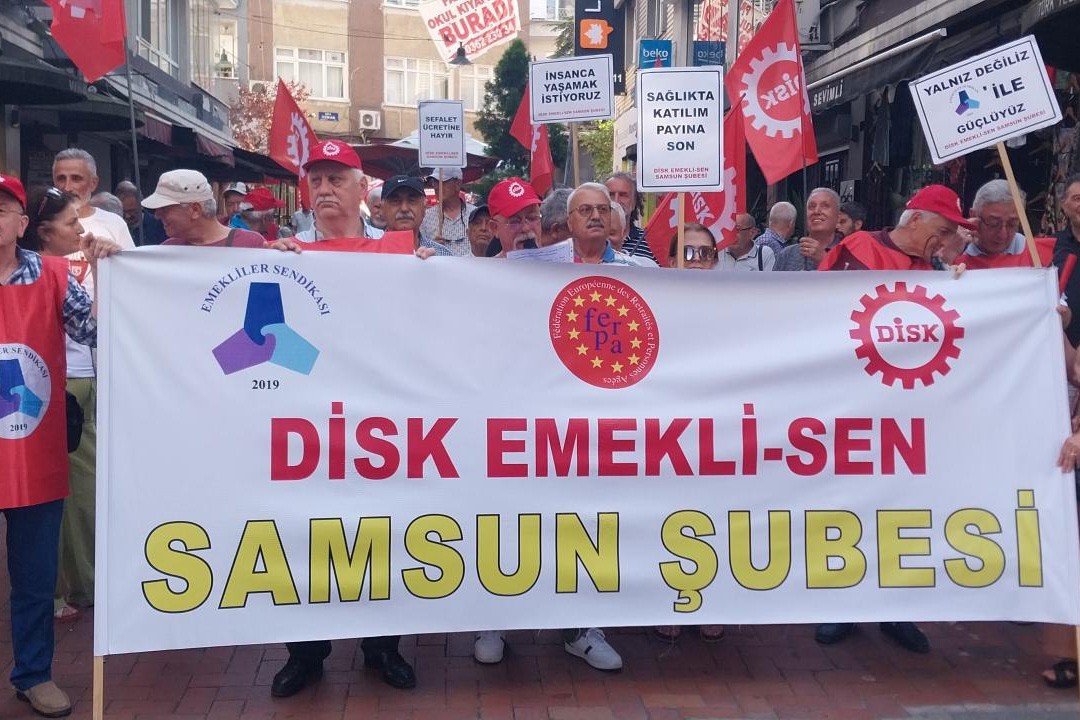 DİSK Emekli-Sen Samsun Şube üyeleri açıklama yaptı