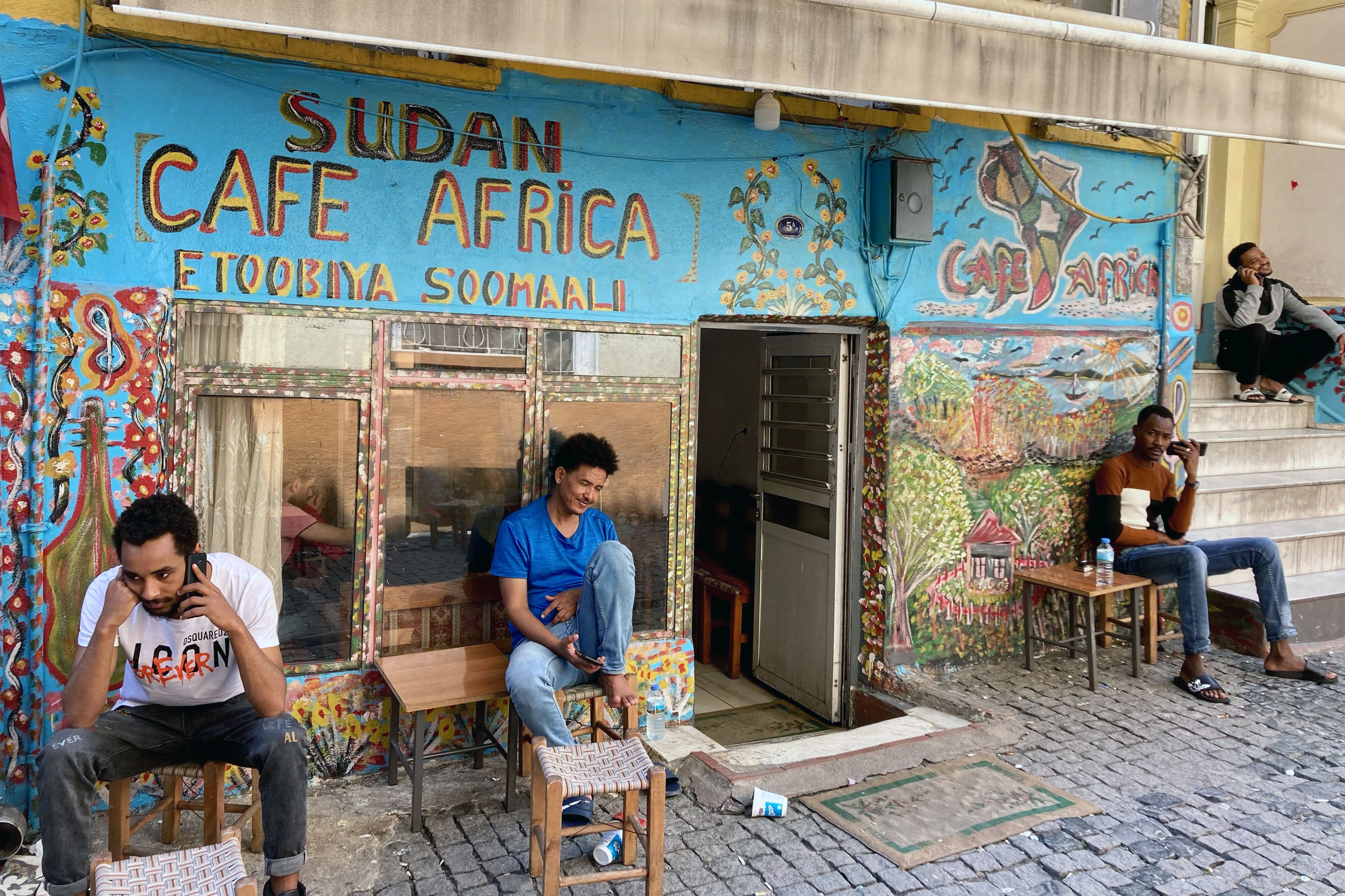 Tilkilik Sokak'taki Cafe Africa