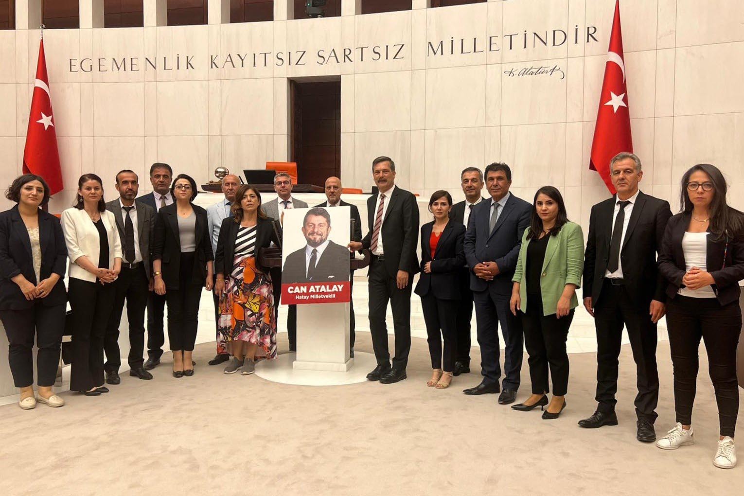 TİP milletvekilleri Can Atalay için Genel Kurulu terk etmeme eylemine başladı