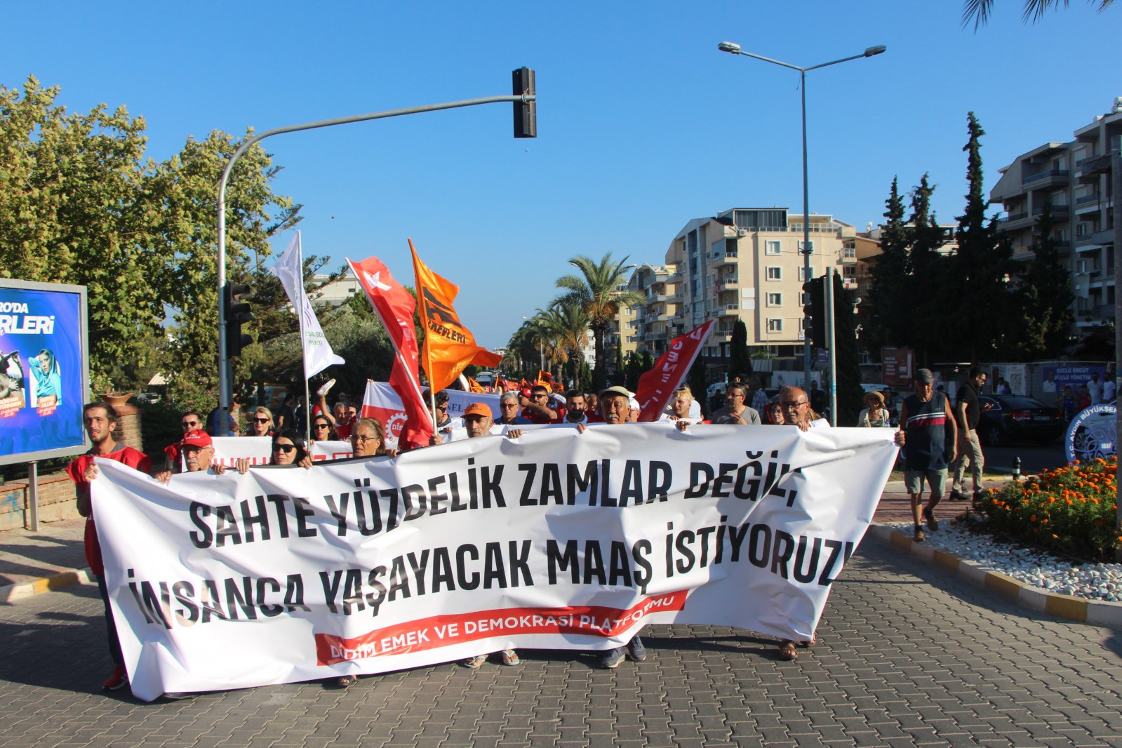 Didim'de hayat pahalılığı ve zamlara karşı  eylem 