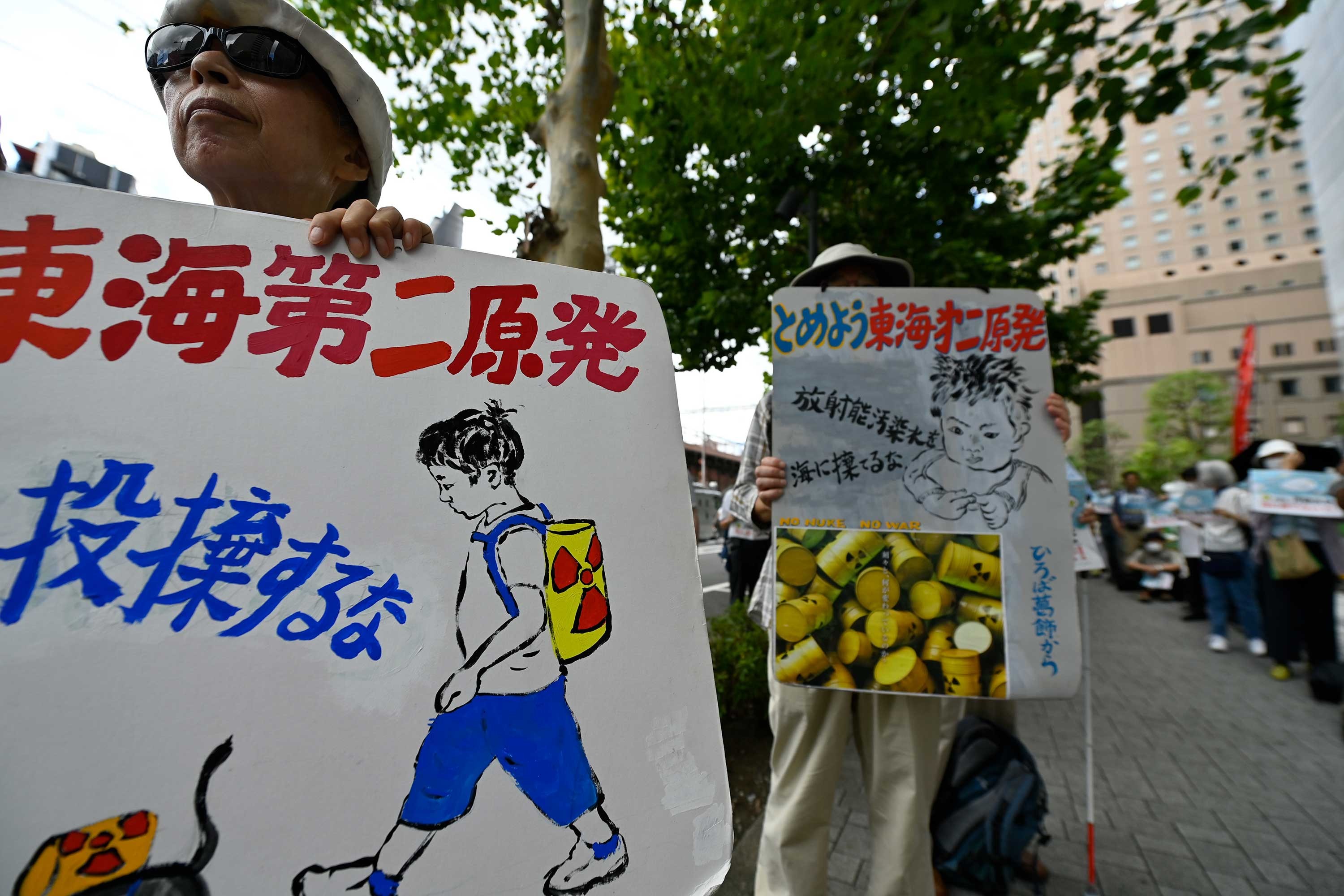 Fukuşima'daki radyoaktif atık suyun okyanusa boşaltılması Japonya'nın başkenti Tokyo'da protesto edildi