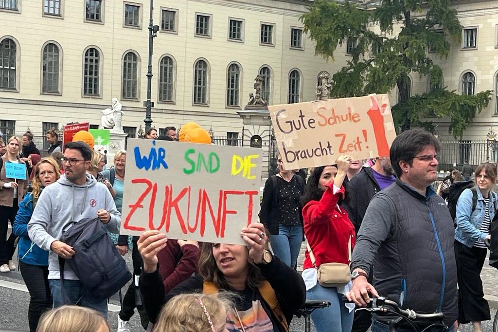 Berlin'de daha iyi bir eğitim talebiyle eylem