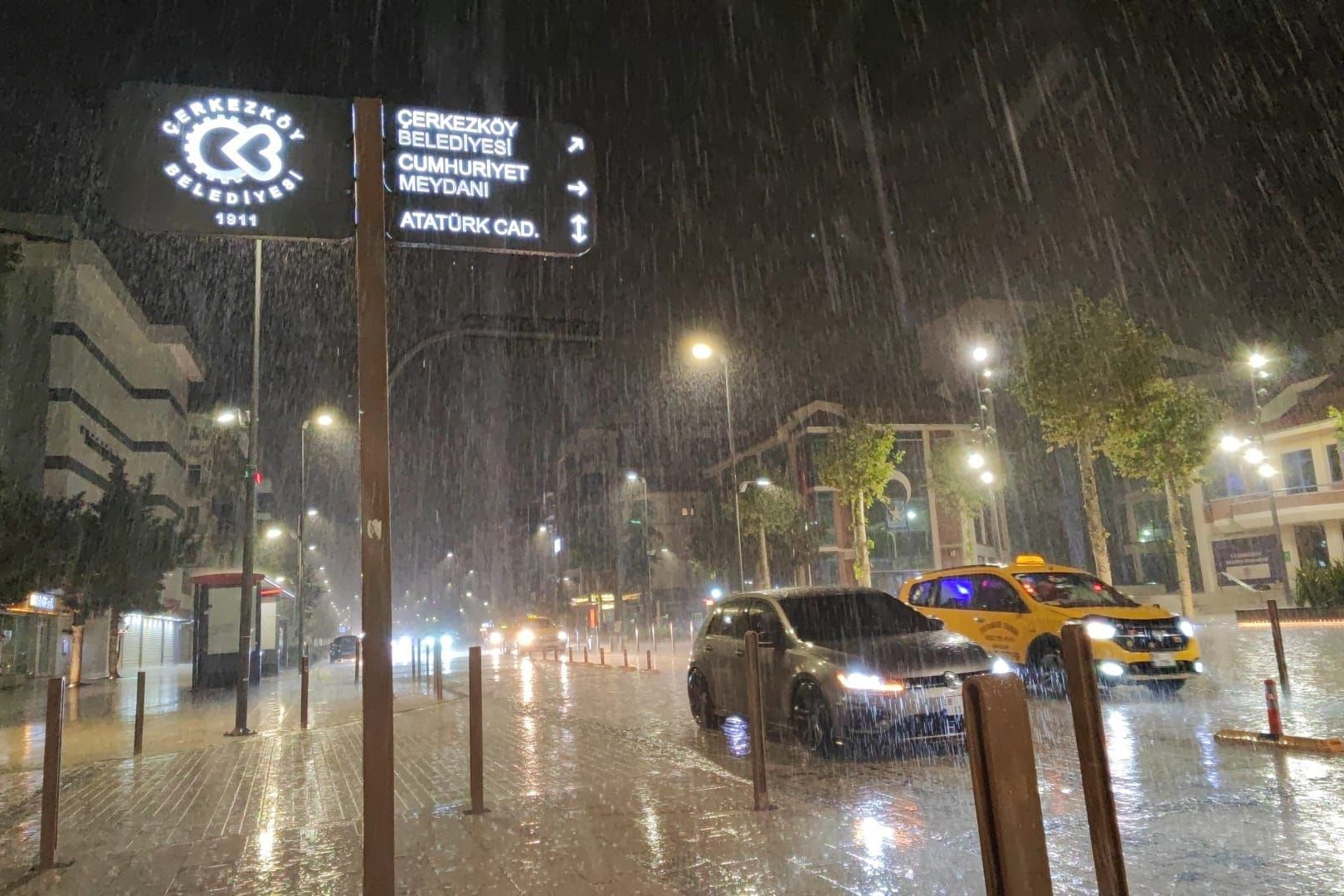 Tekirdağ'da sağanak yağış