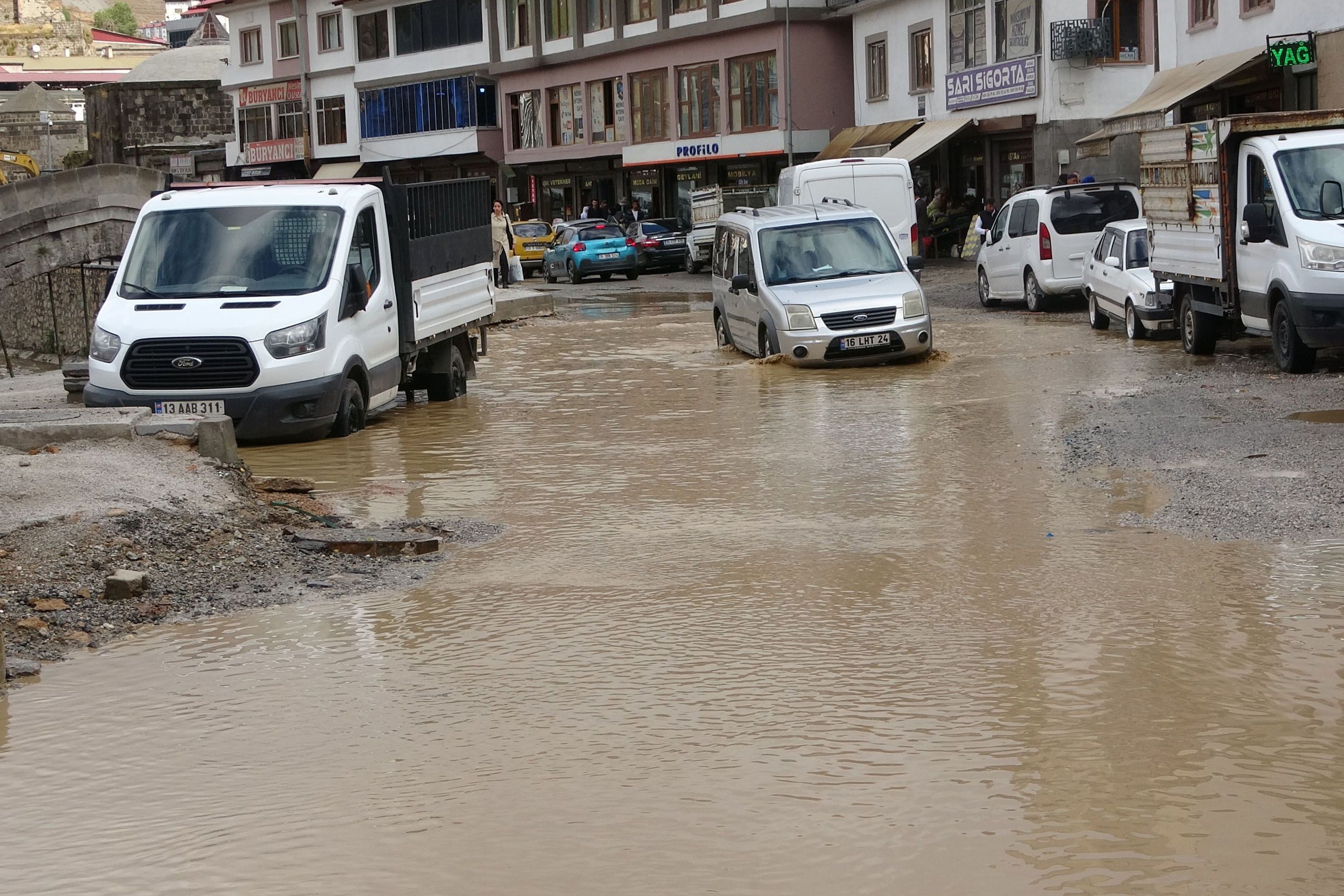 Bitlis'te sağanak