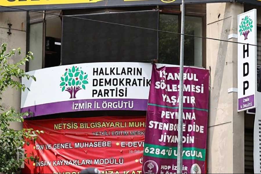 HDP İzmir İl Örgütü binası