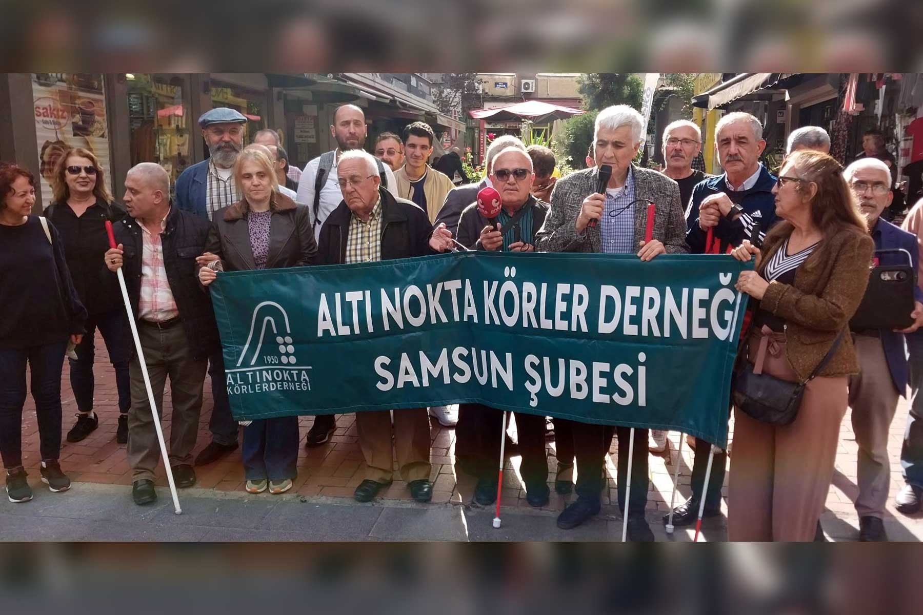 Altı Nokta Körler Derneği Samsun Şubesi üyeleri