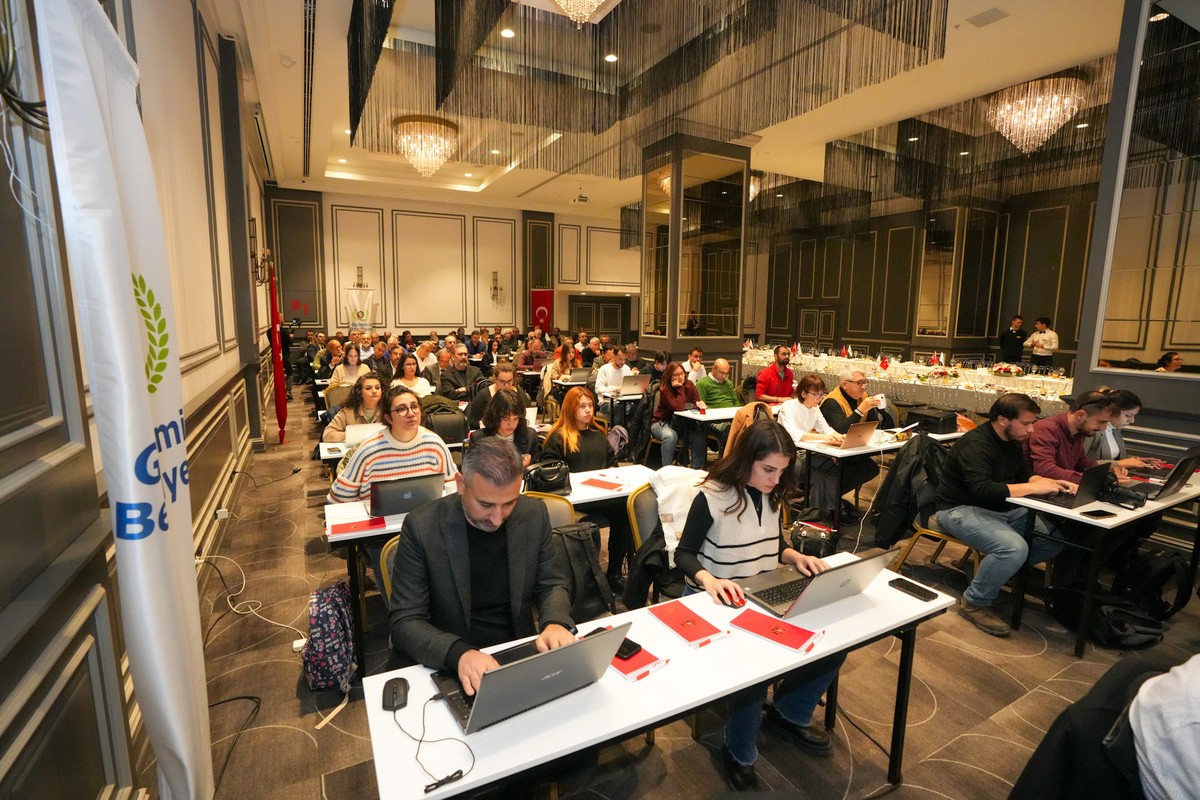 Gaziemir Belediye Başkanı Halil Ardanın basın toplantısı