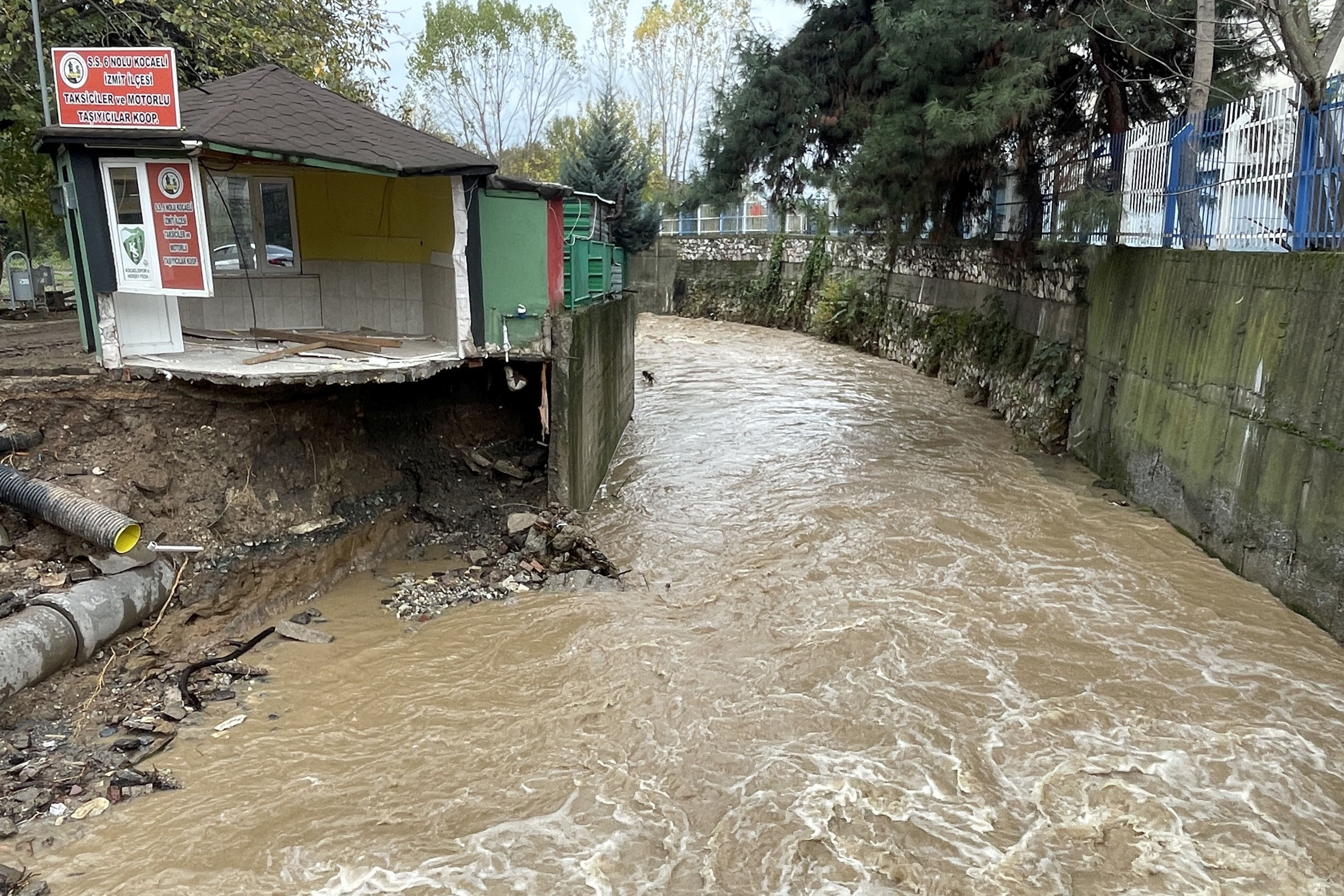 Kocaeli'de su baskını