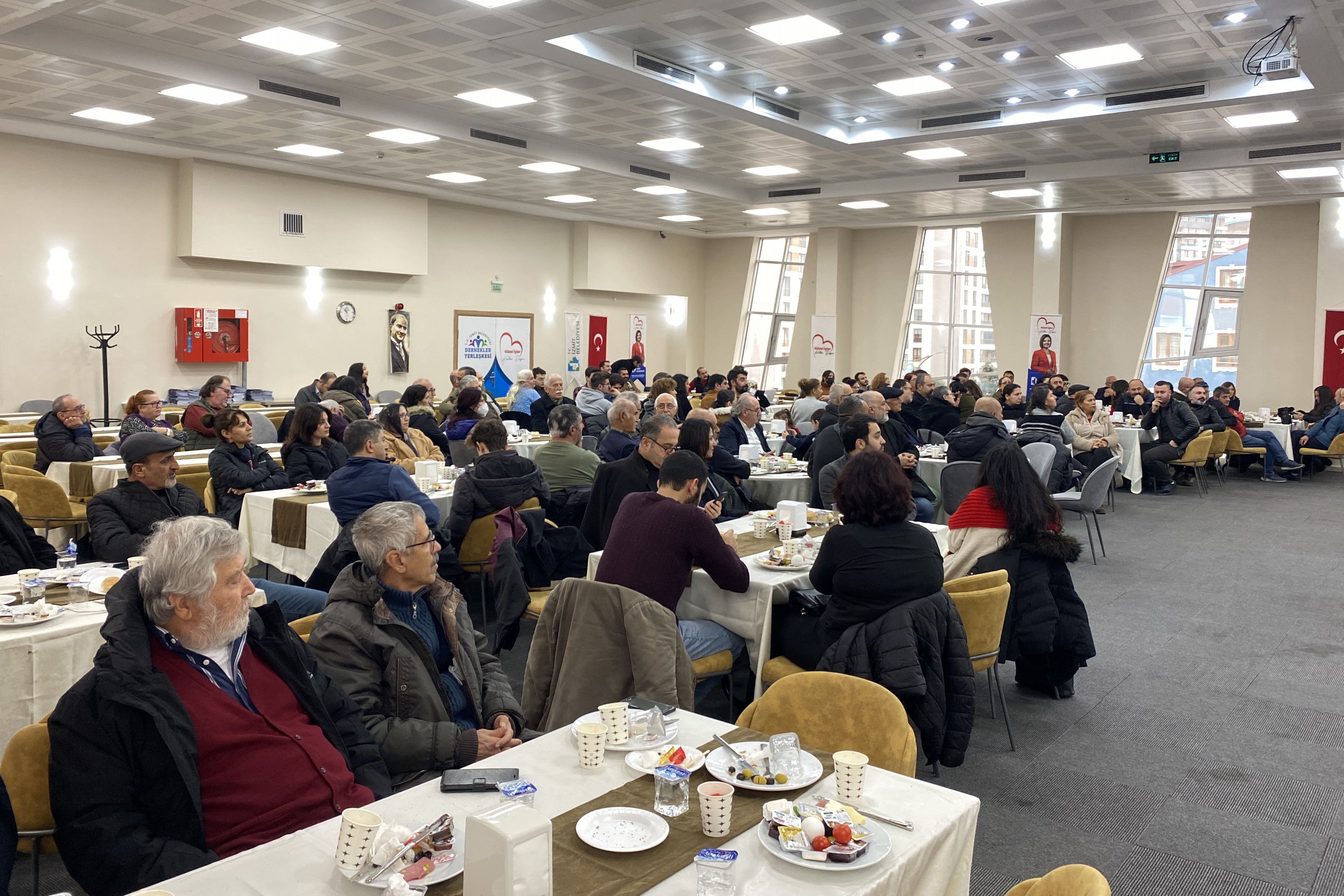 Emek Partisi üyelerinin tanıtım toplantısı 