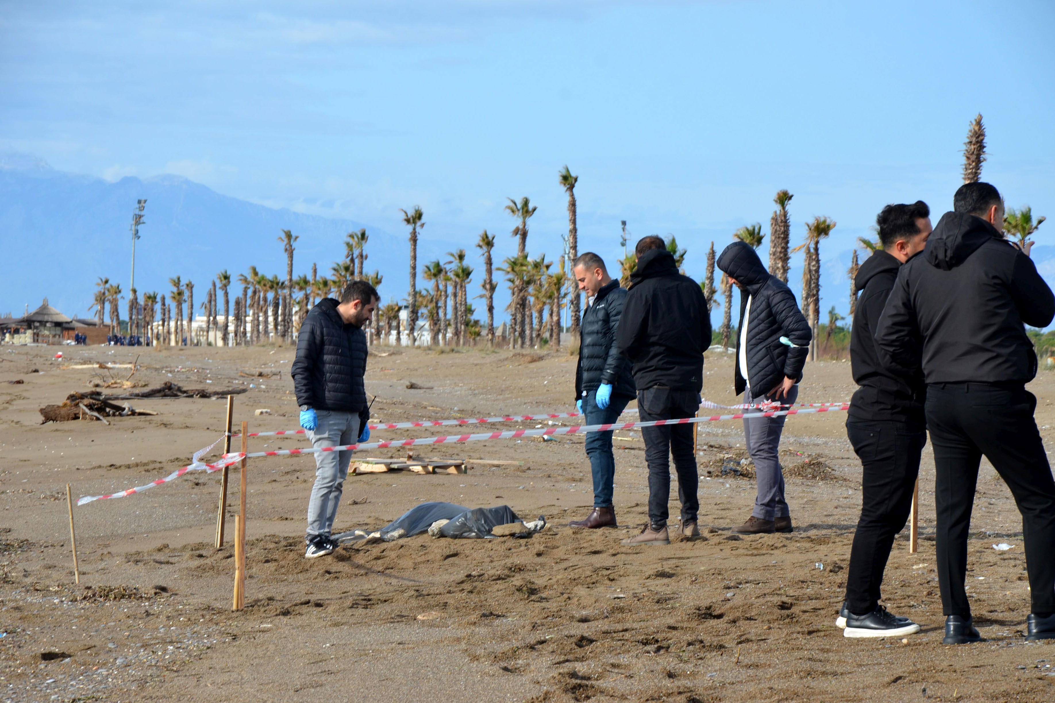 Antalya sahilinde bulunan ceset