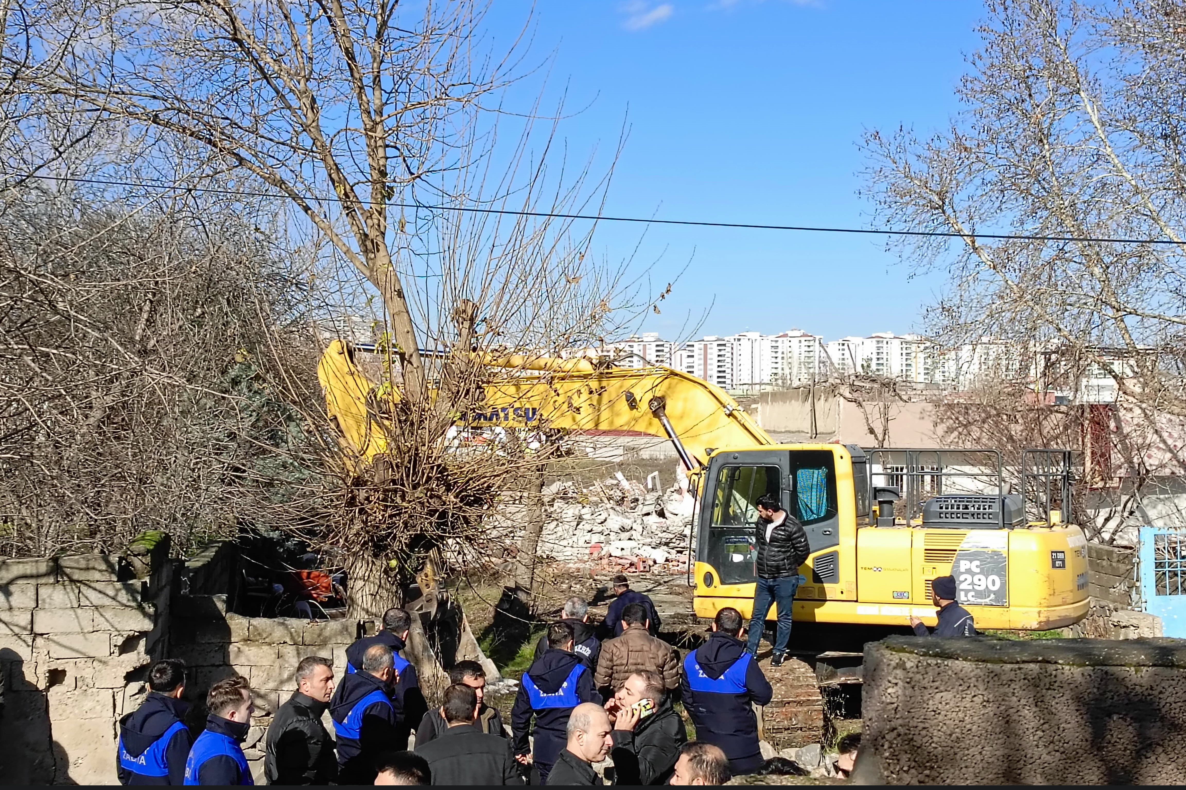 Diyarbakır Fabrika Mahallesi'ni yıkım