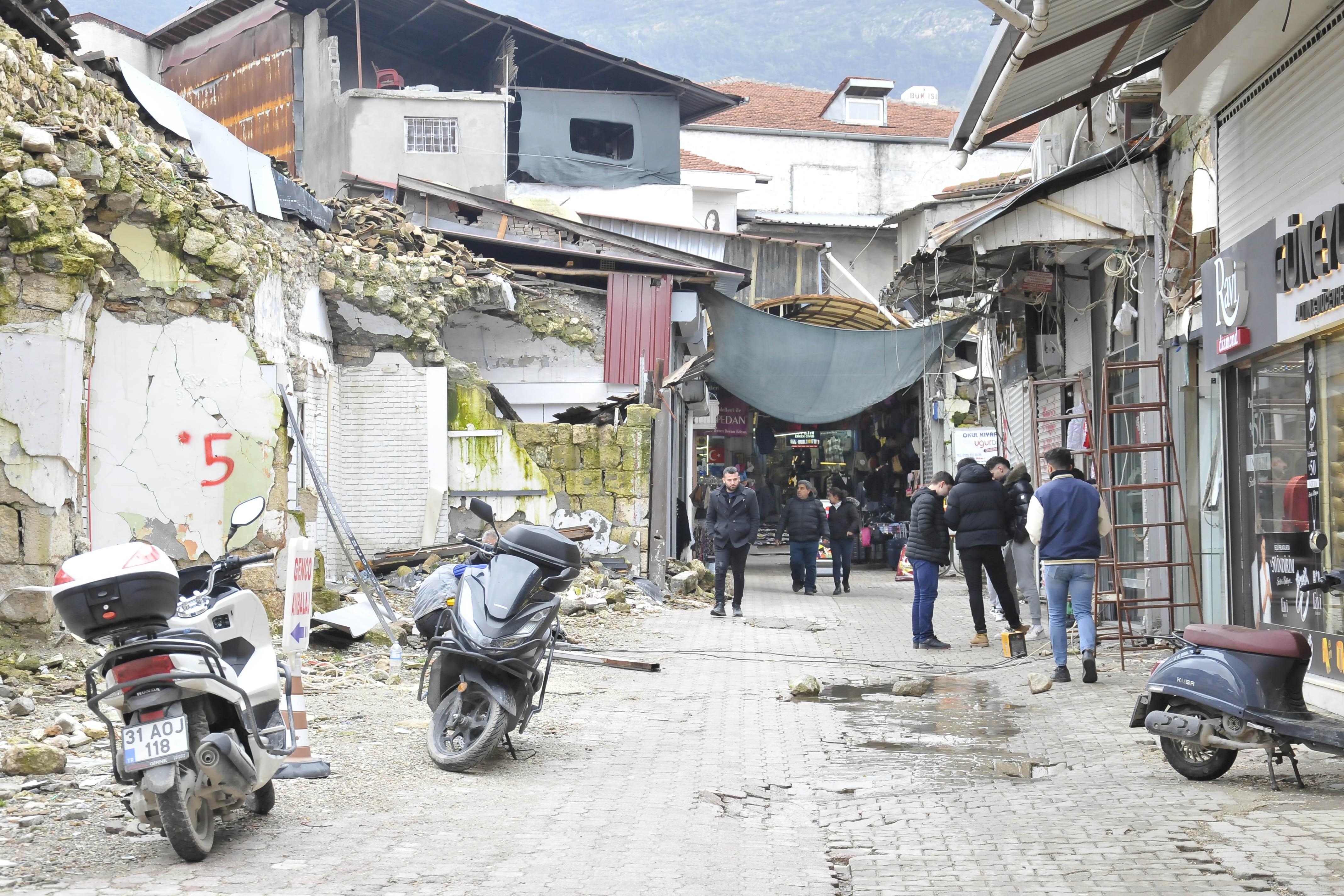 Hatay halkı Atalay kararına tepkili: Depremden sonra ikinci yıkım oldu