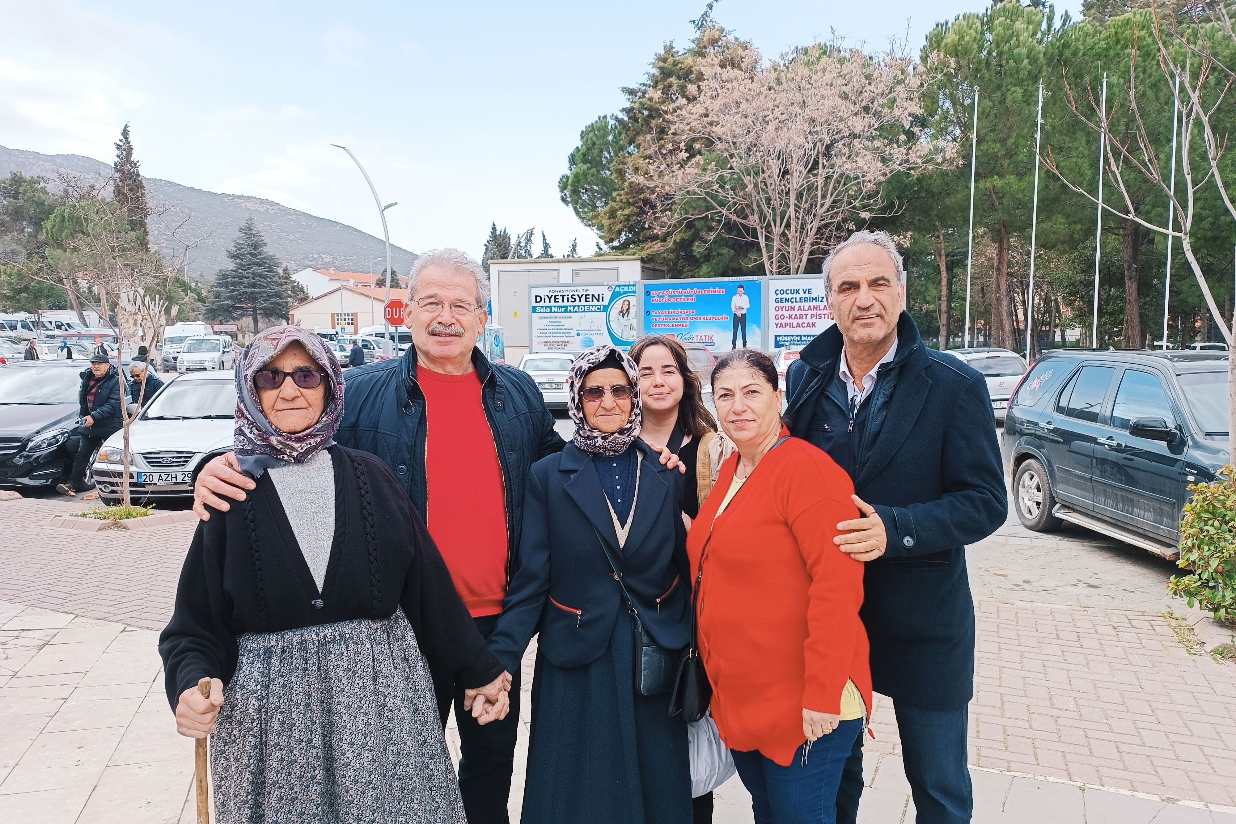  EMEP Denizli adayı Göçer ve köylüler