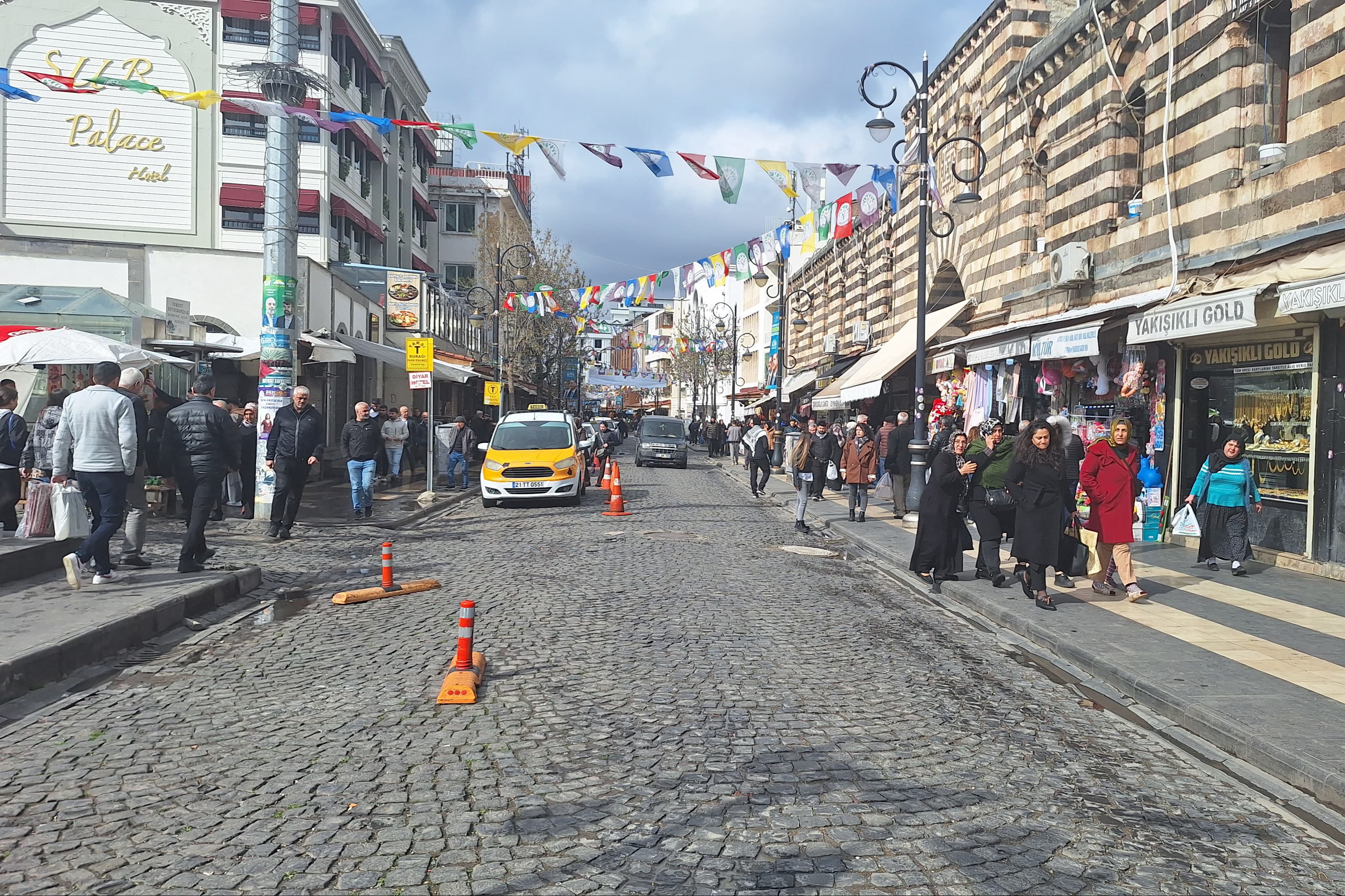 Dİyarbakır Ulucami önü