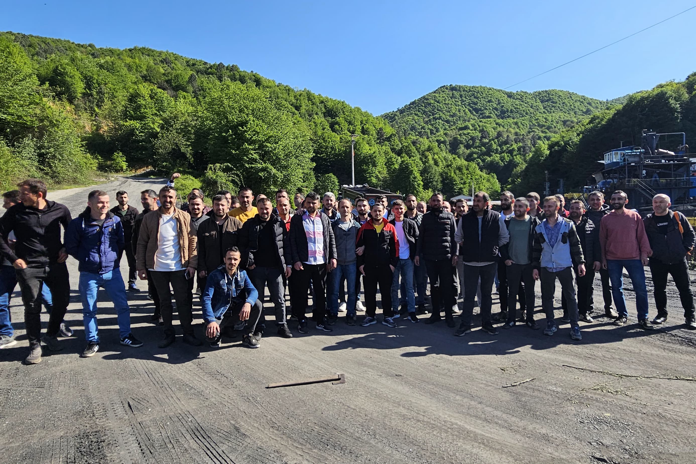 Zonguldak'ta Akkurt Madenciliğe ait kömür ocağında çalışan işçiler 