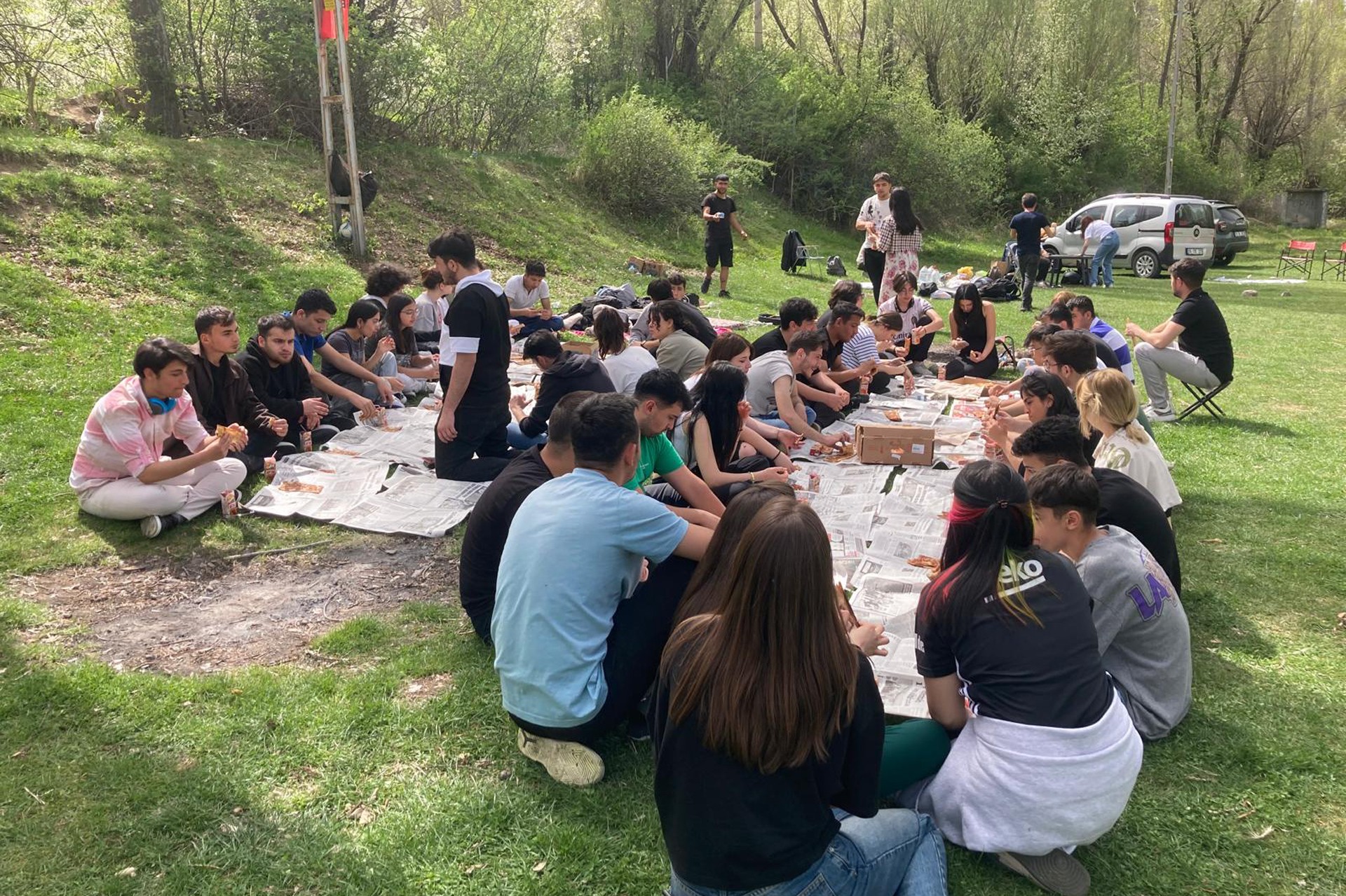 Kayseri'de emek gençliği piknik düzenledi