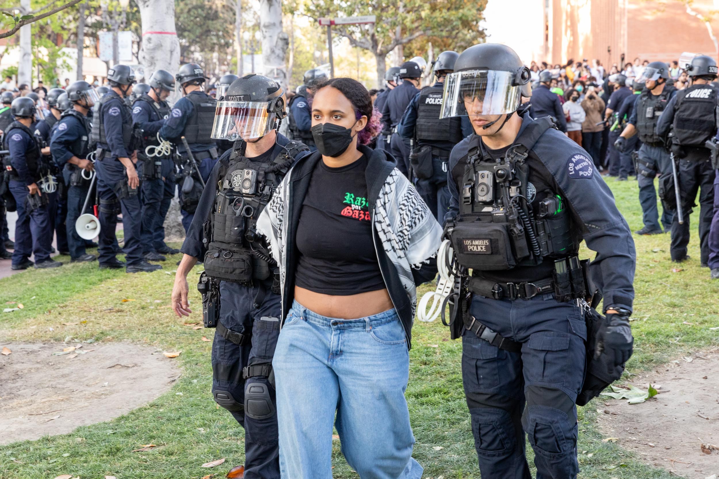 Güney California Üniversitesinde İsrail'i protesto eden 93 öğrenci gözaltına alındı