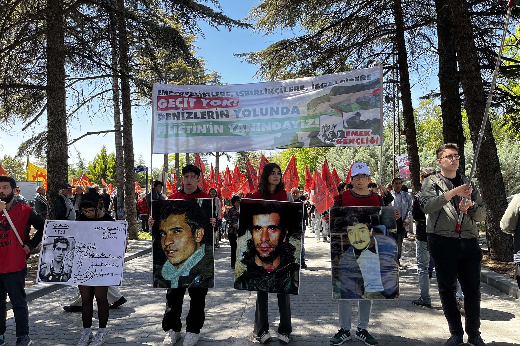 68’in önderleri Denizler ölümlerinin 52’inci yılında mezarları başında anıldı