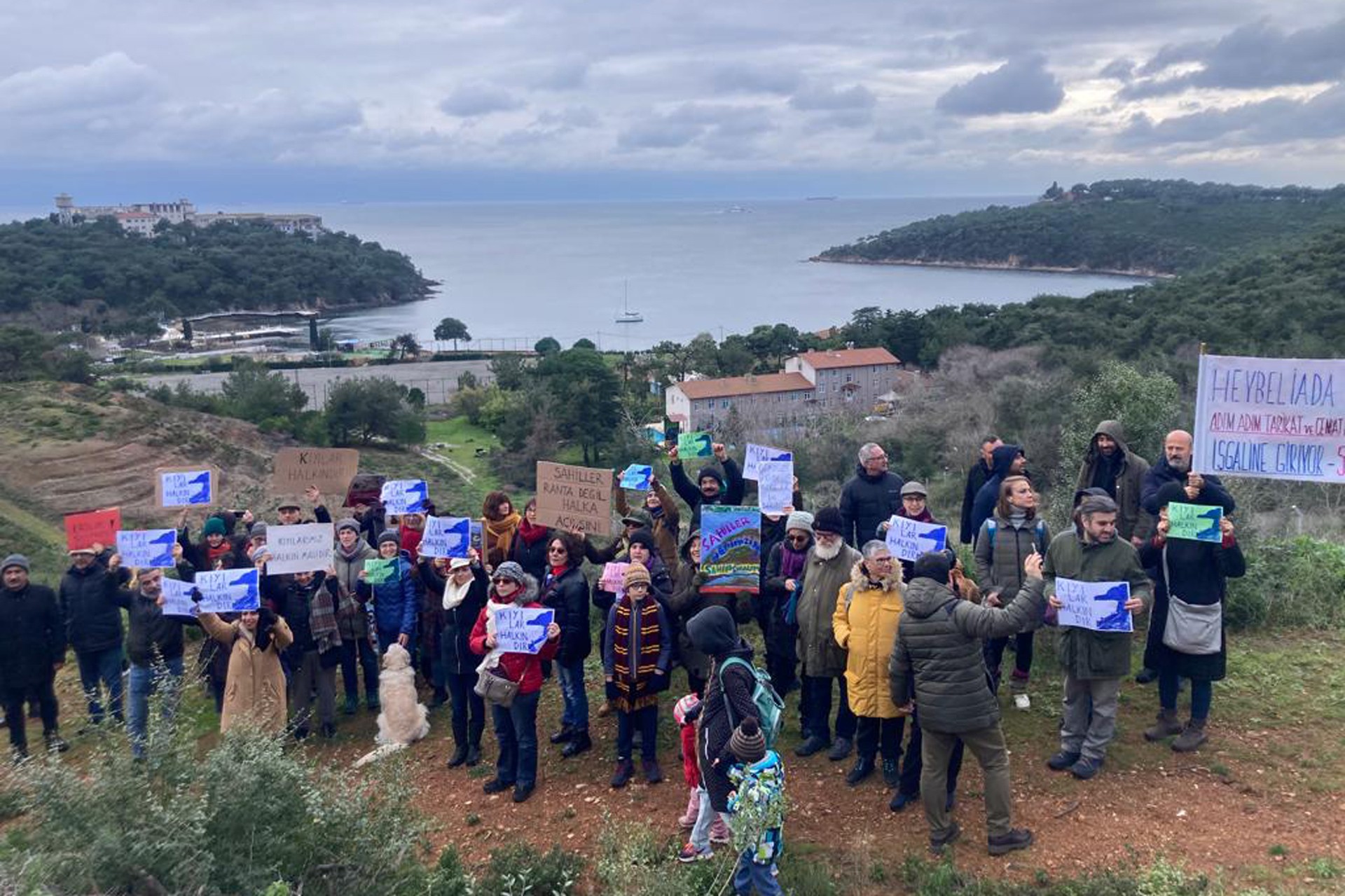 heybeliada'da kıyalara moloz dökülmesine karşı eylem