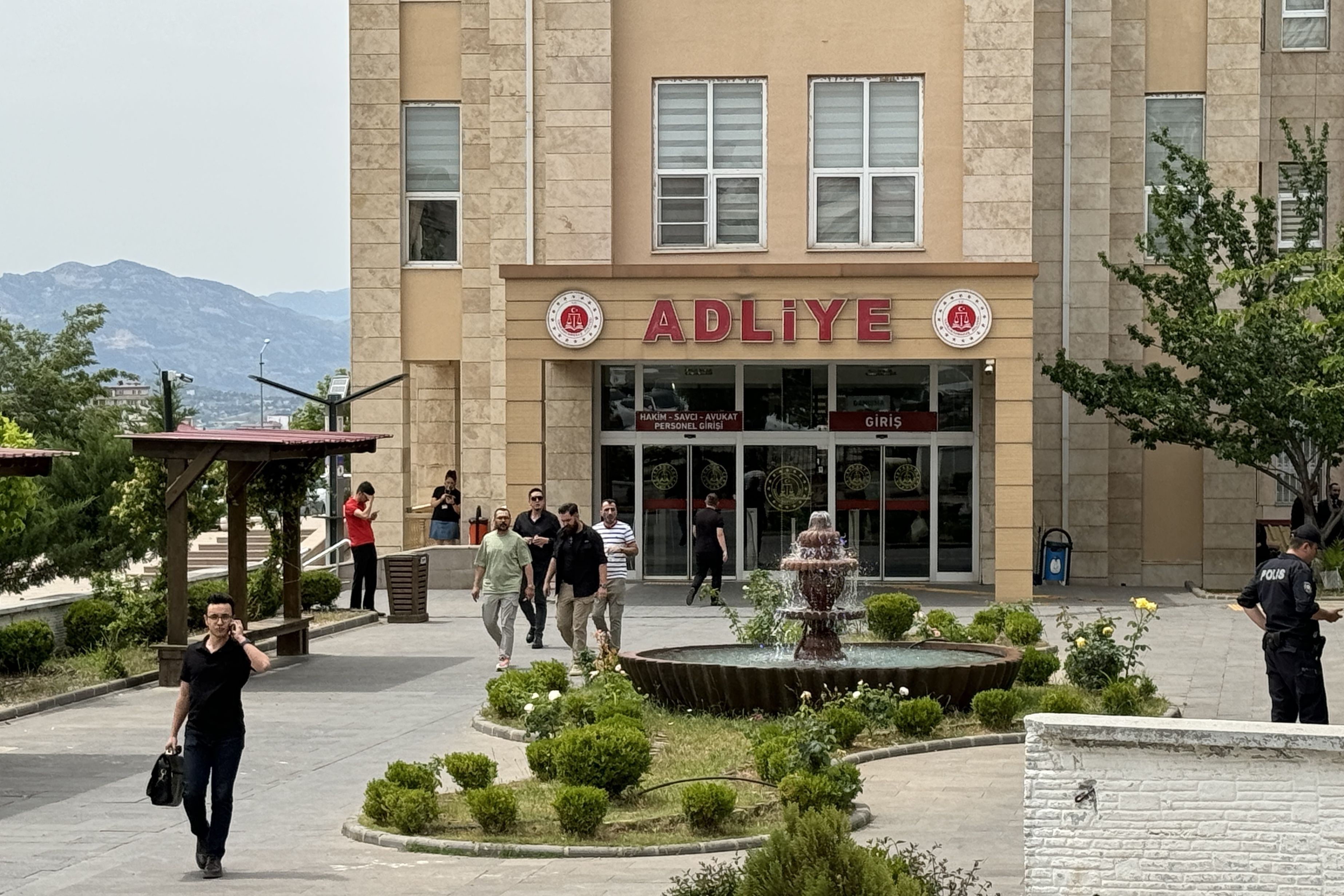 Adliye binası