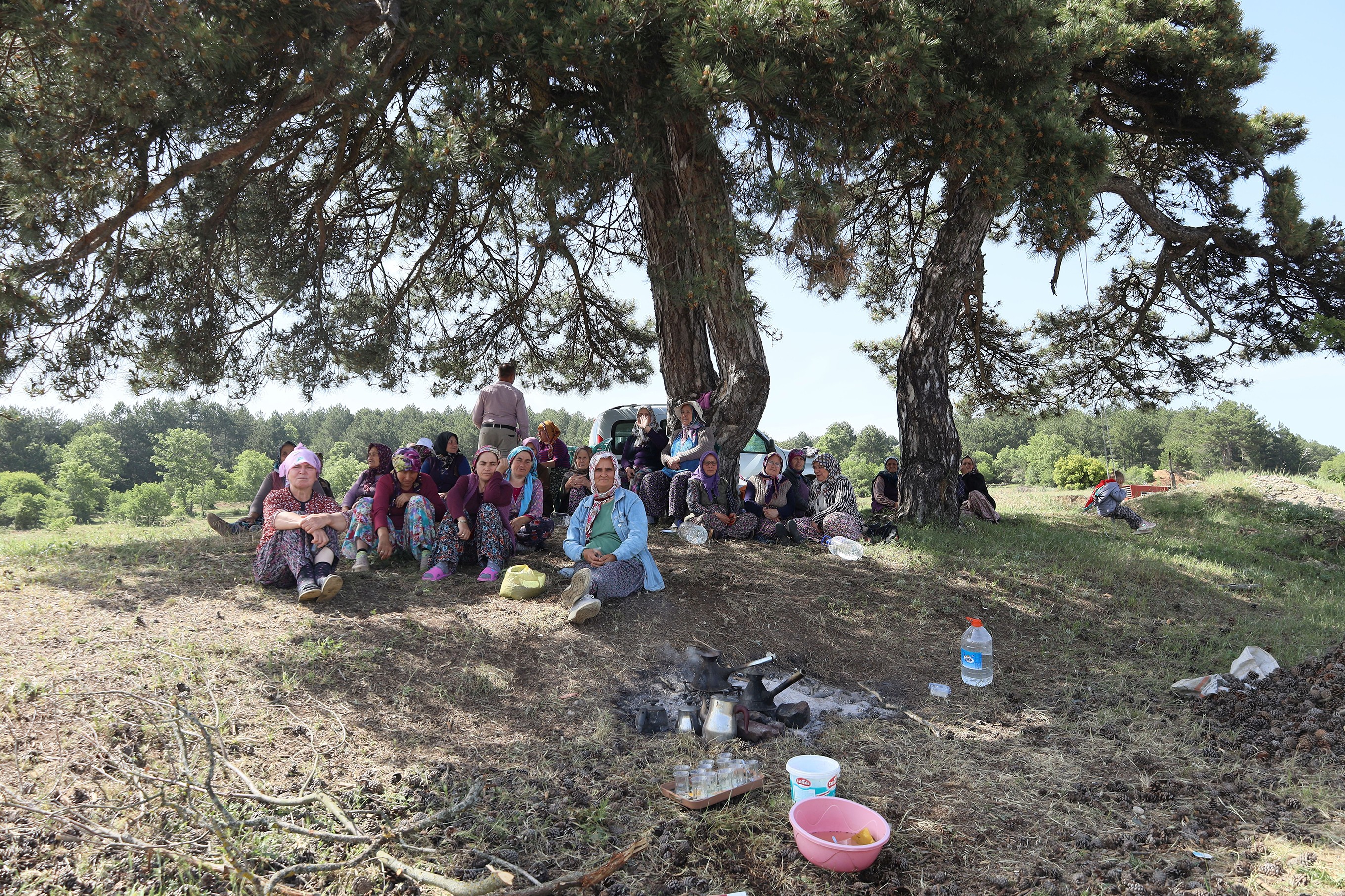 Ormanlarını Zorlu’dan korumak için nöbette olan Kalemoğlu köylüleri 