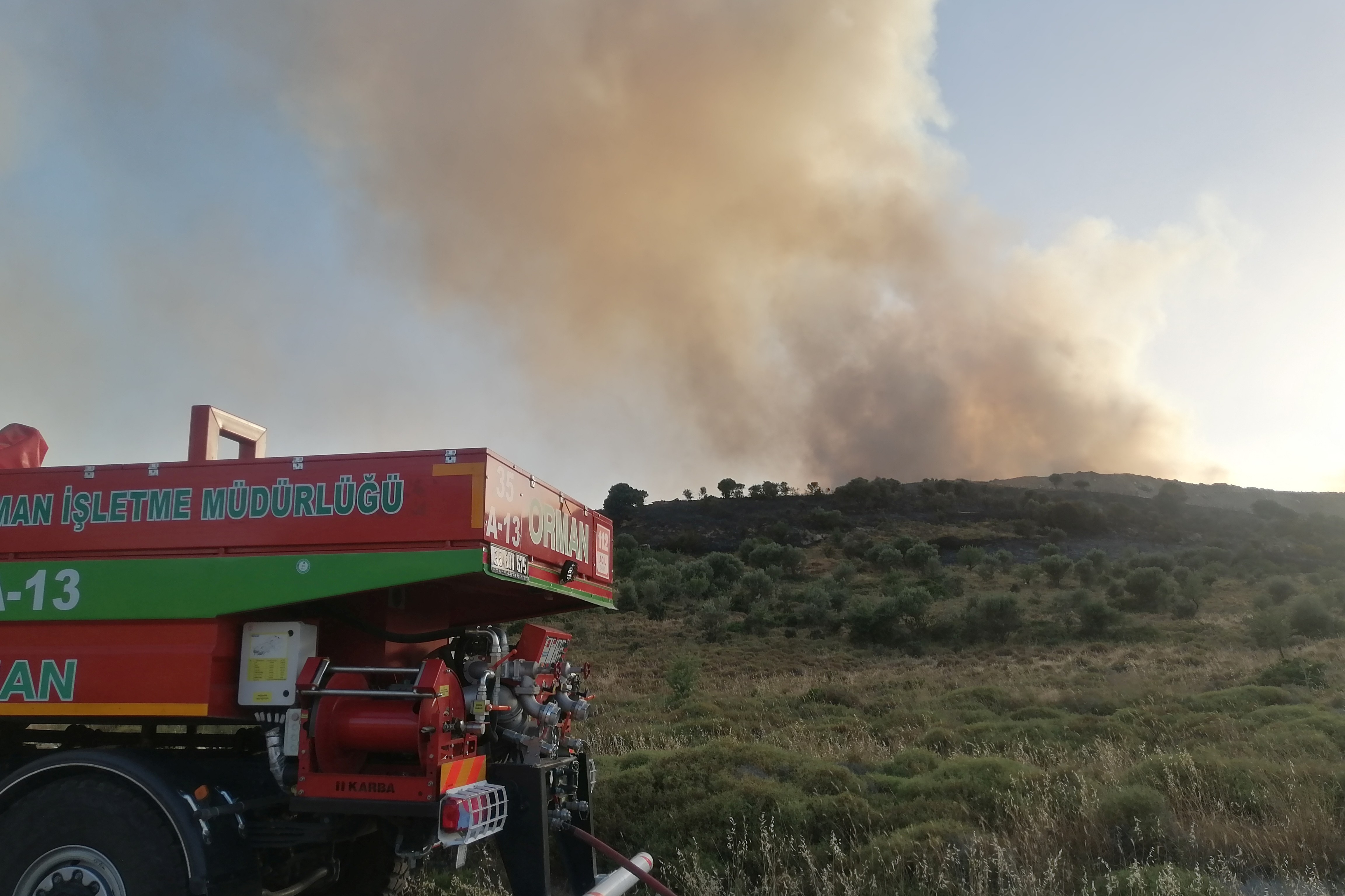 Kaçak hafriyat sahasında yangın