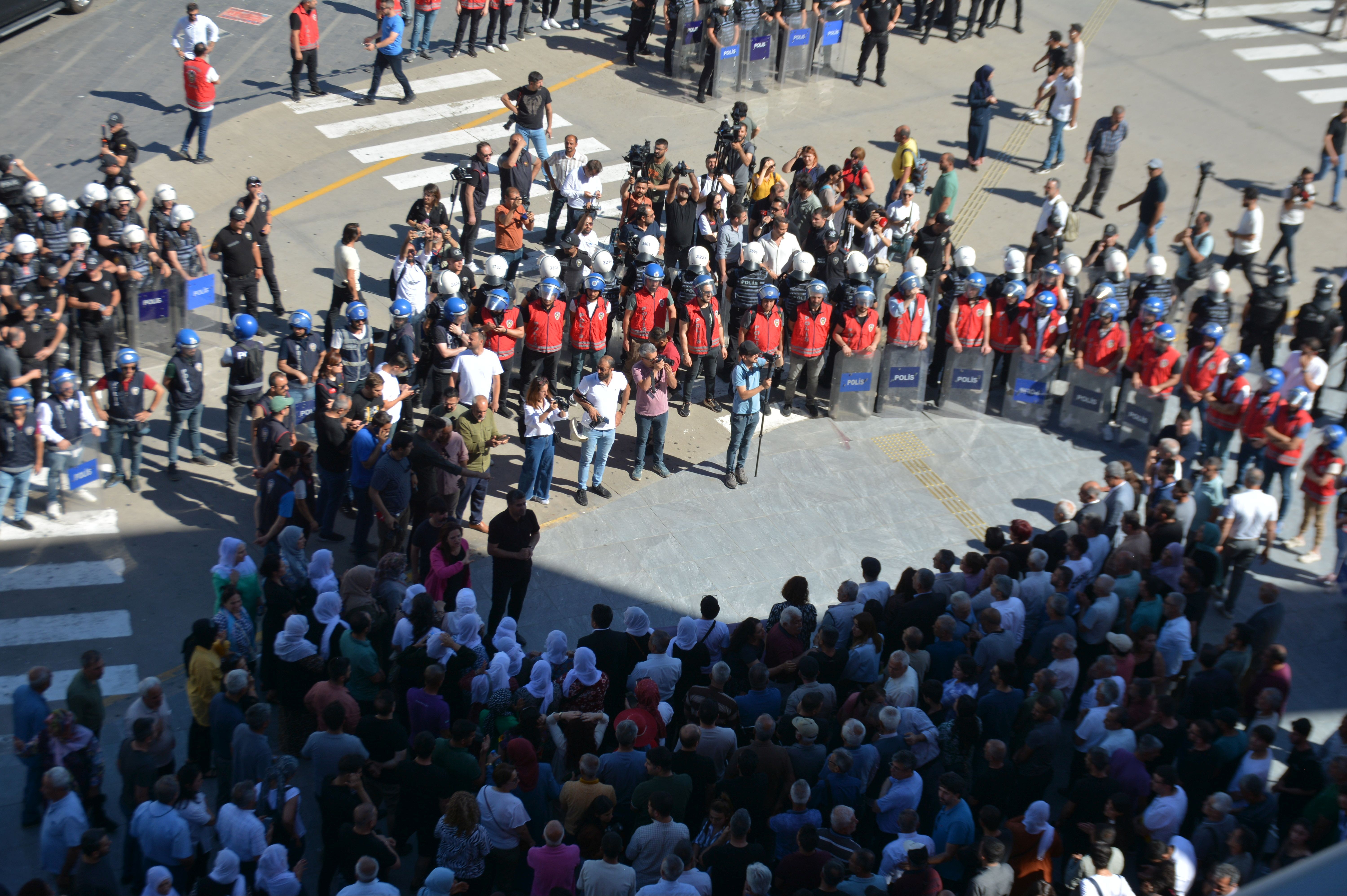 Diyarbakır'da kayyum protestosu