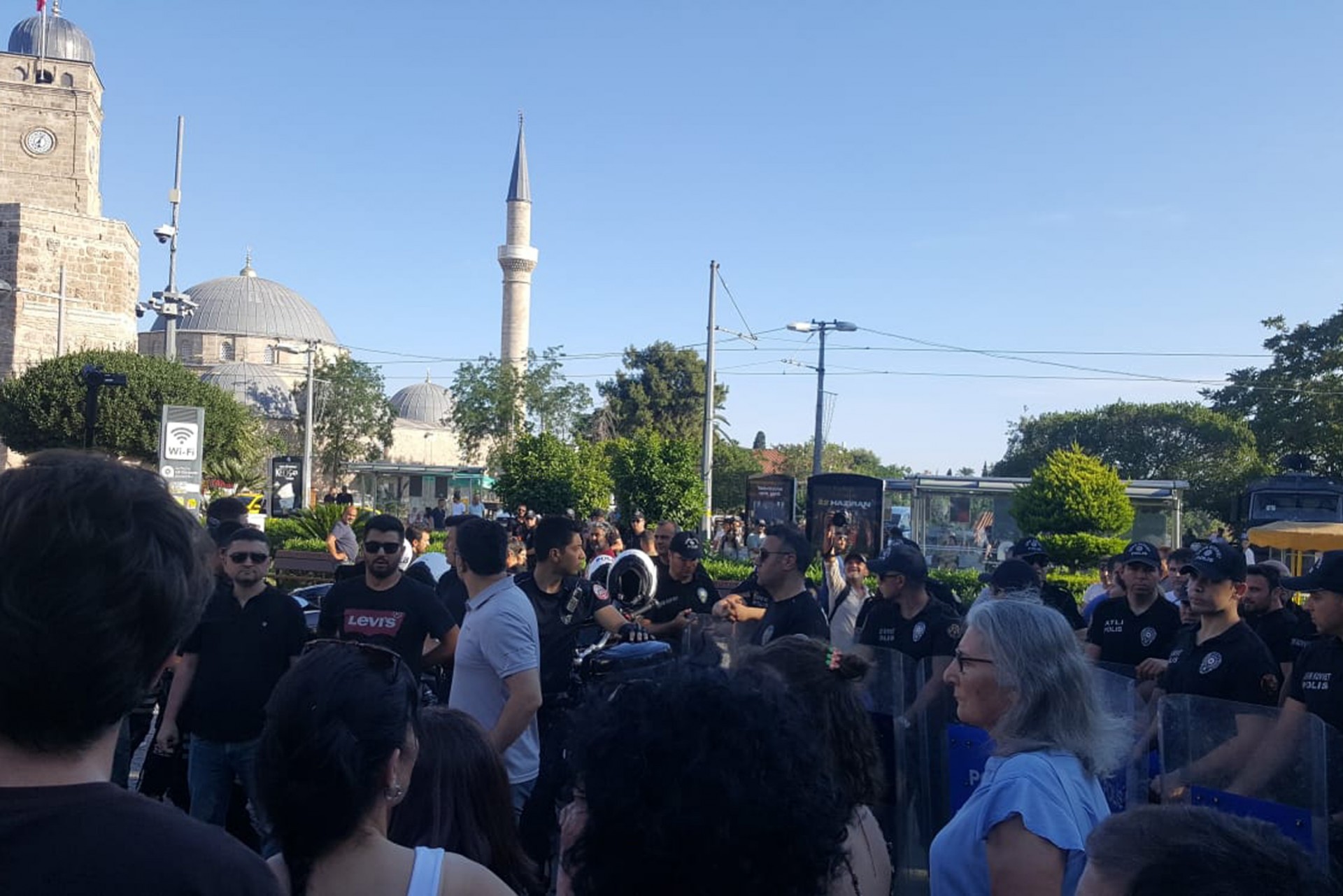 Antalya kayyum protesto 